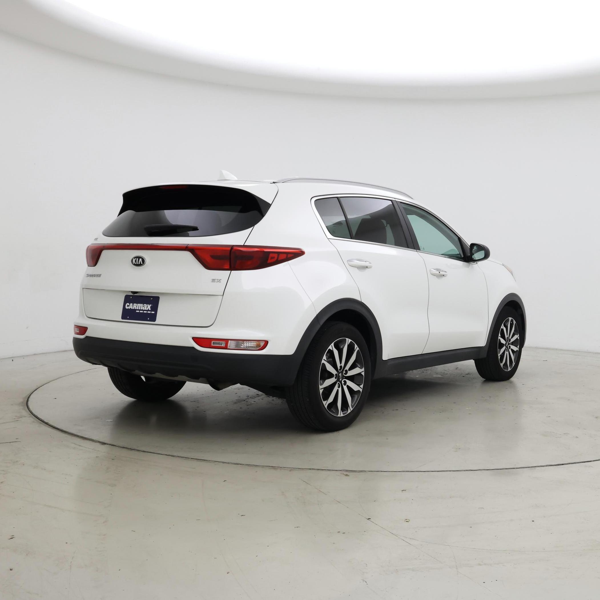 Thumbnail: 2017 Kia Sportage - 8