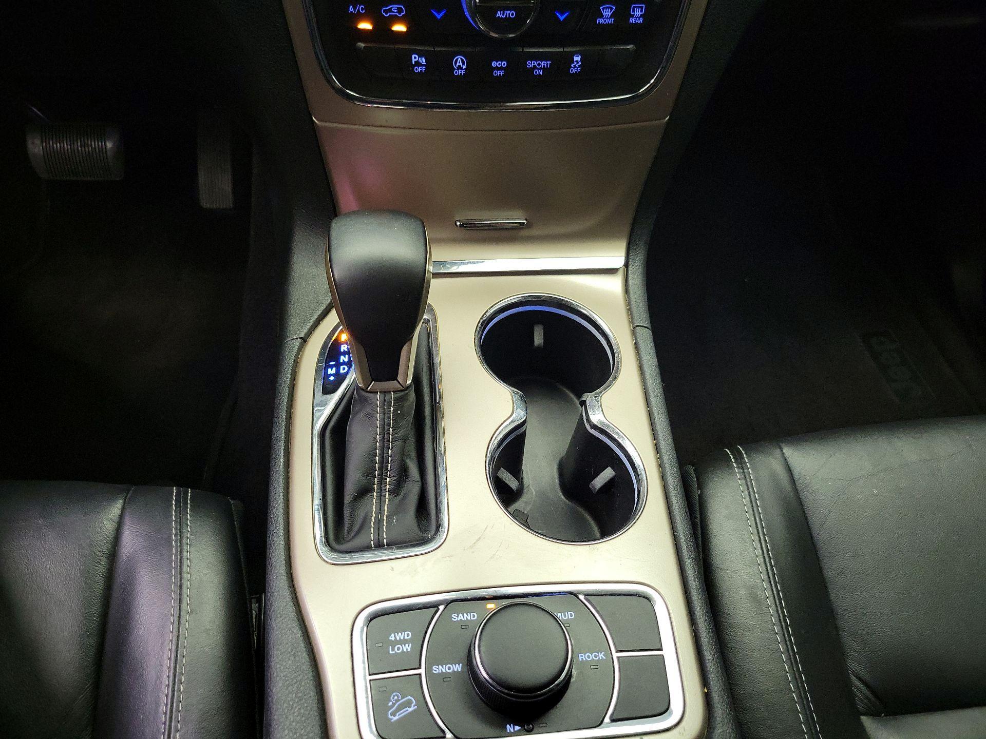 Thumbnail: 2017 Jeep Grand Cherokee - 18