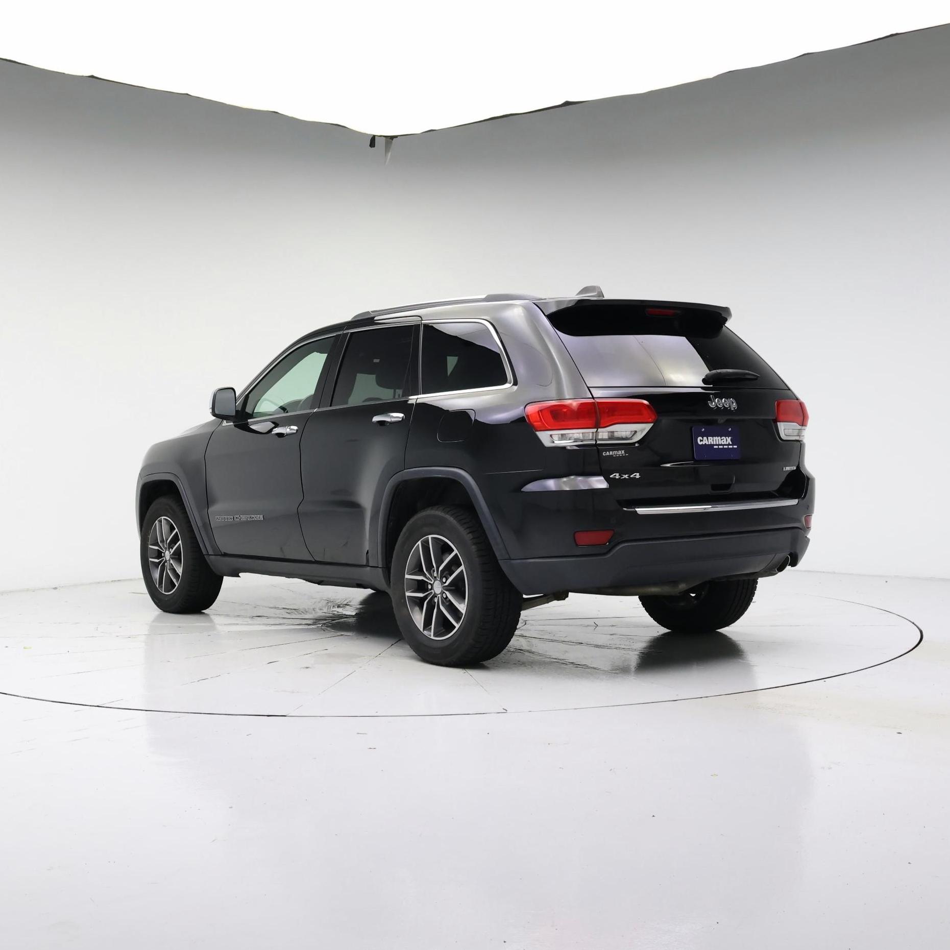 Thumbnail: 2017 Jeep Grand Cherokee - 2