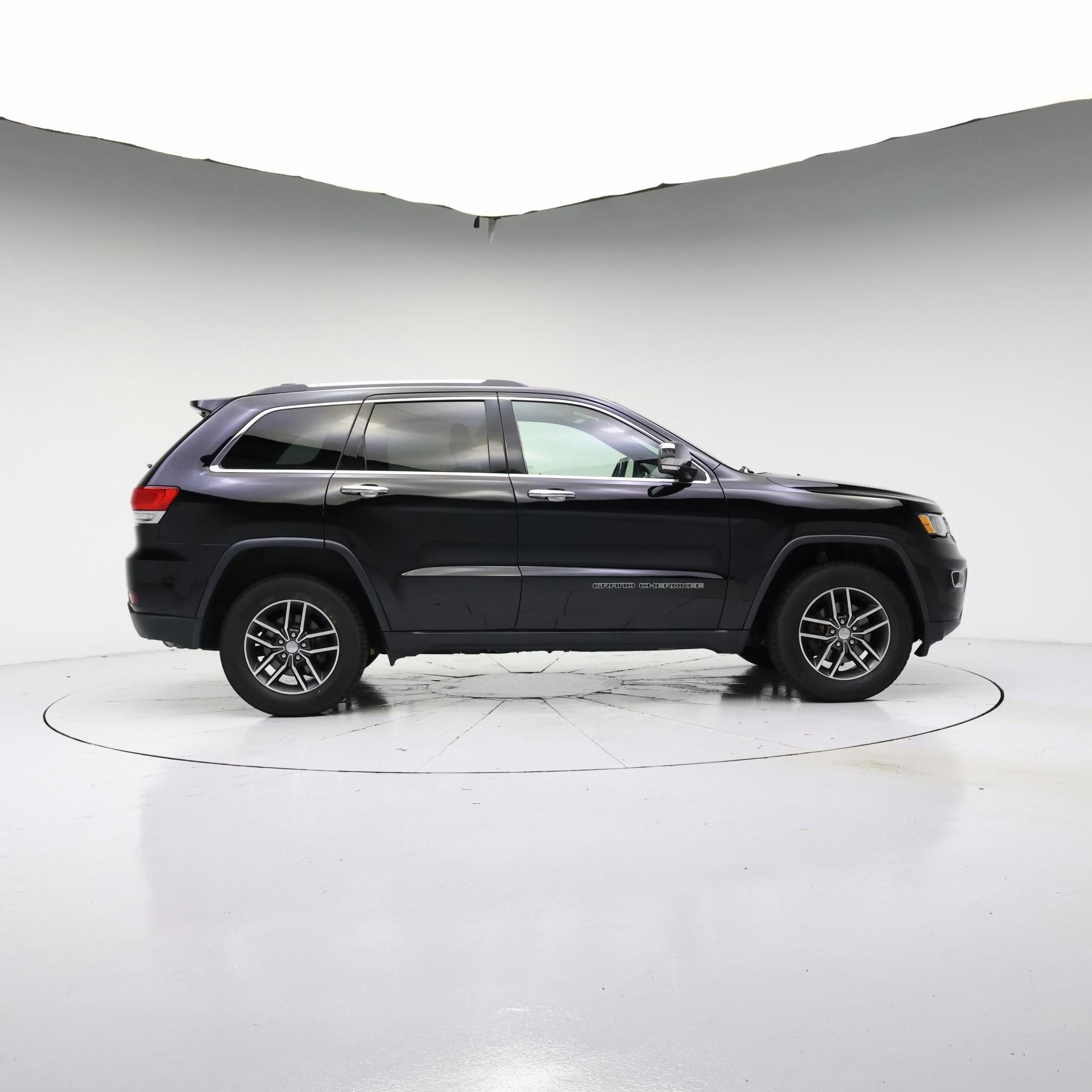 Thumbnail: 2017 Jeep Grand Cherokee - 7