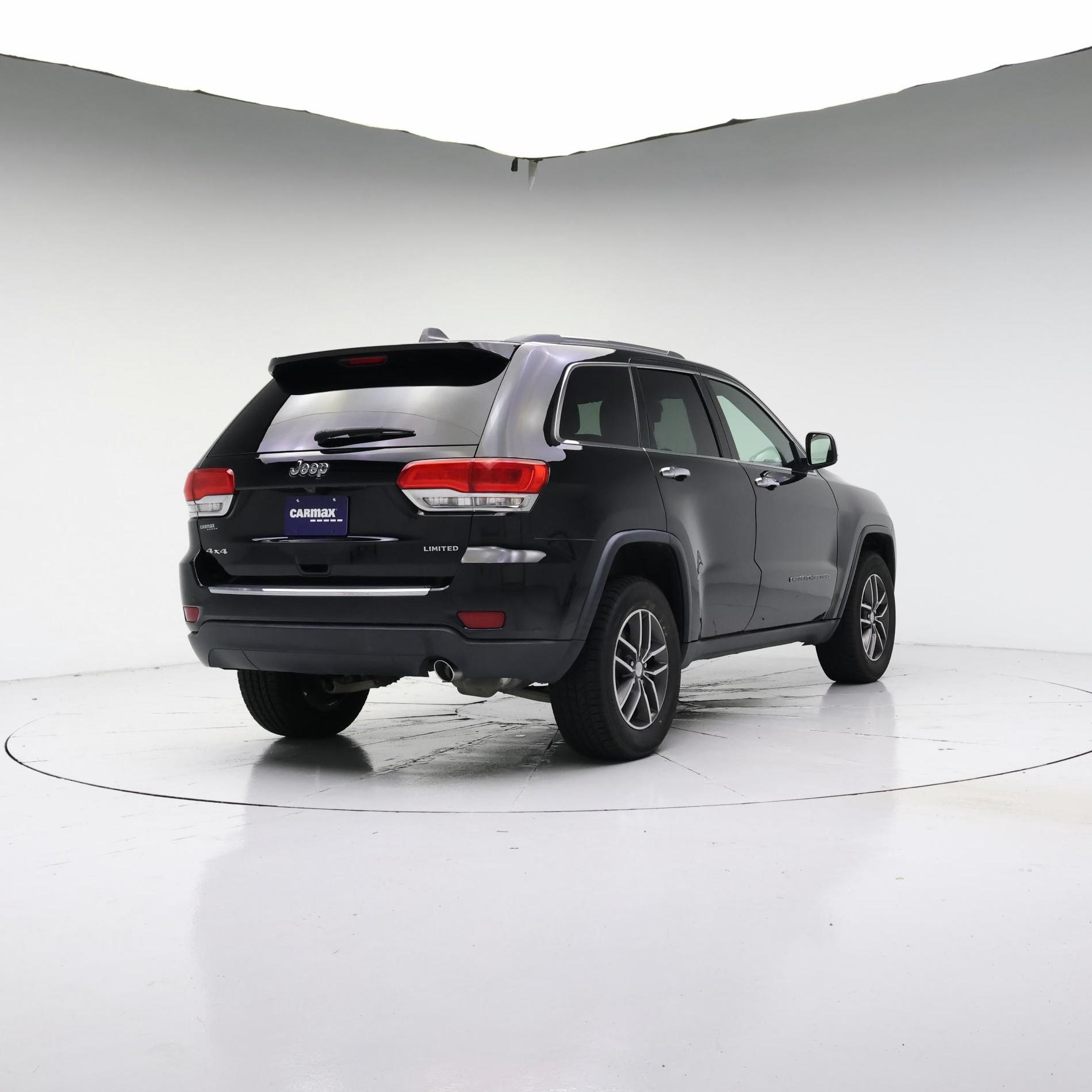 Thumbnail: 2017 Jeep Grand Cherokee - 8