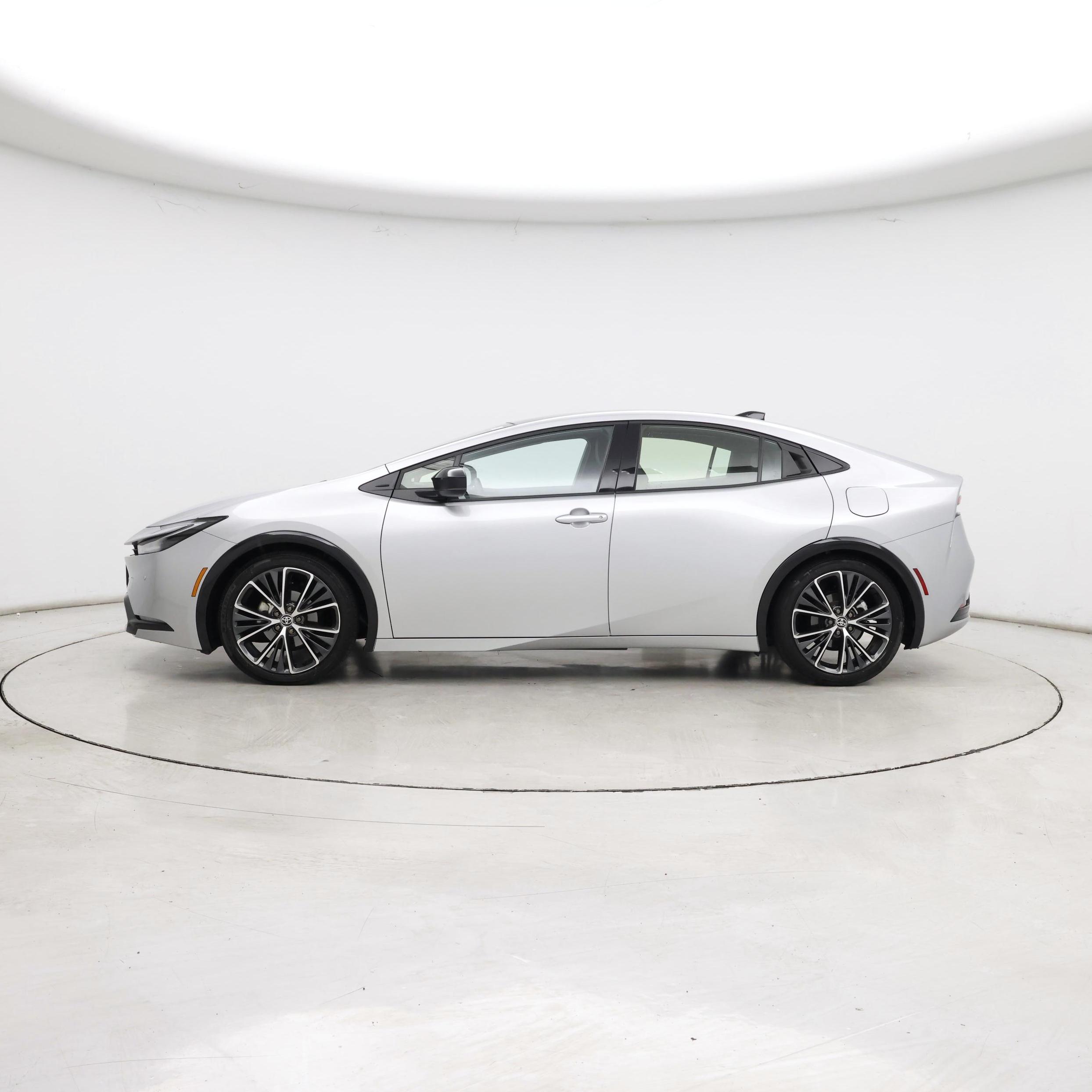 Thumbnail: 2023 Toyota Prius - 3