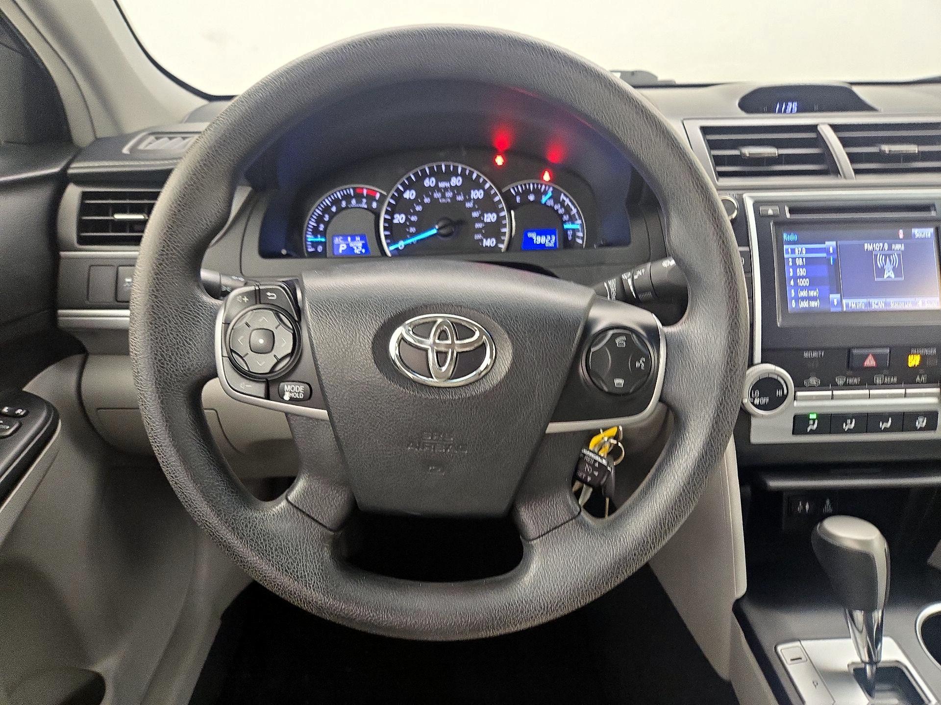 Thumbnail: 2014 Toyota Camry - 10