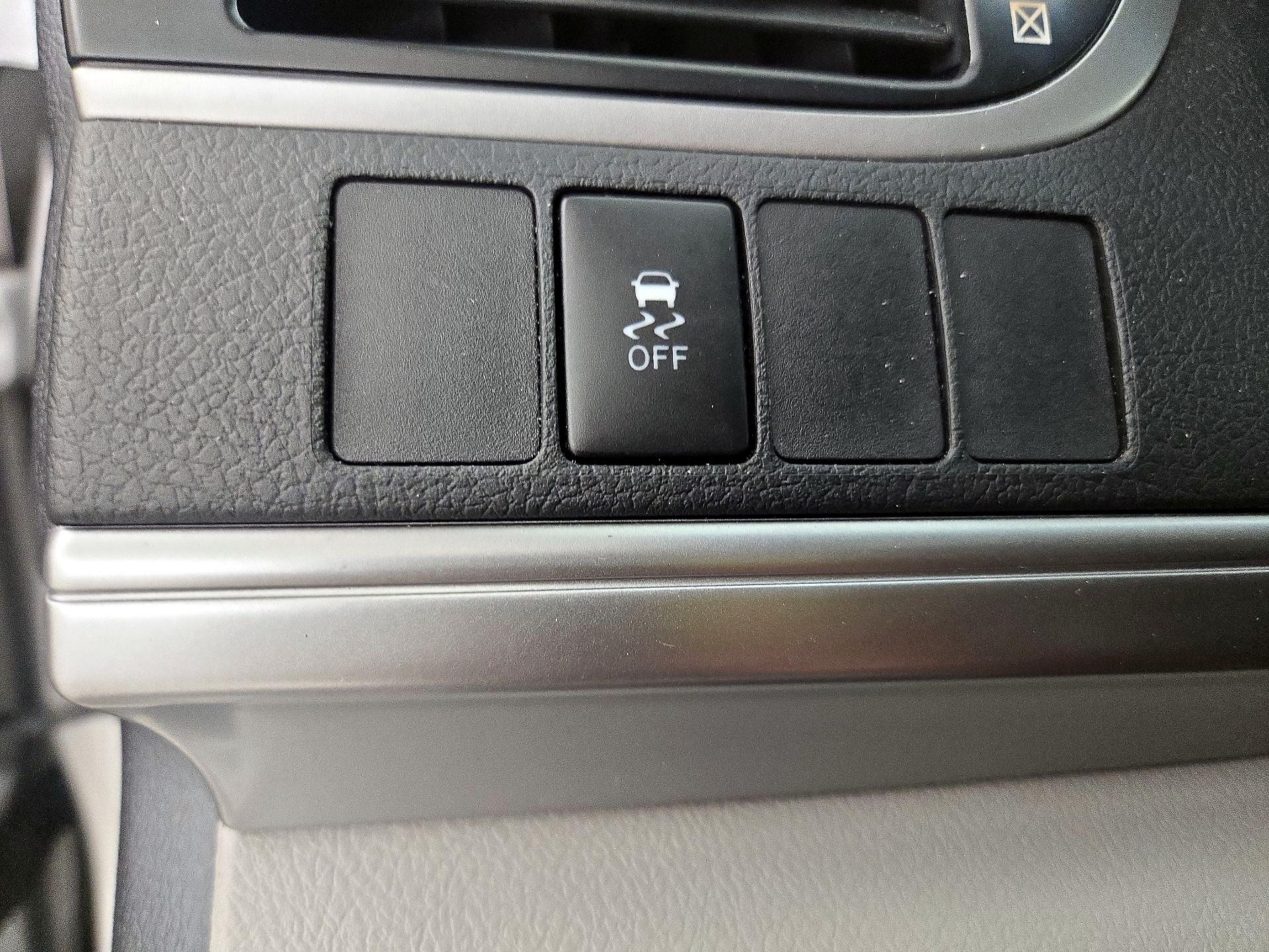 Thumbnail: 2014 Toyota Camry - 13