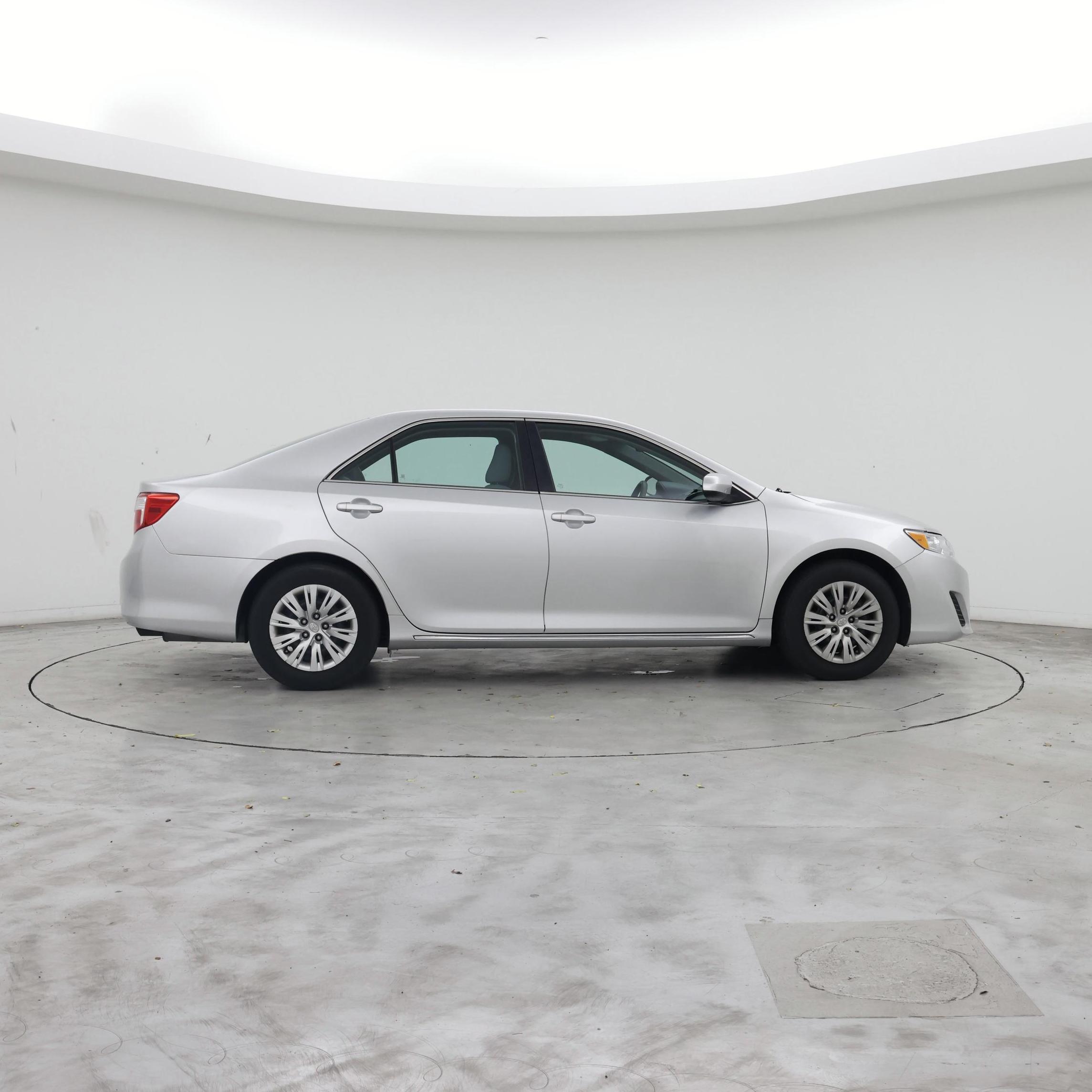 Thumbnail: 2014 Toyota Camry - 7