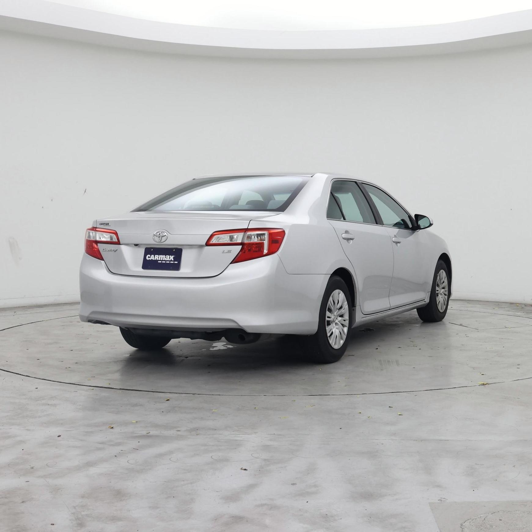 Thumbnail: 2014 Toyota Camry - 8