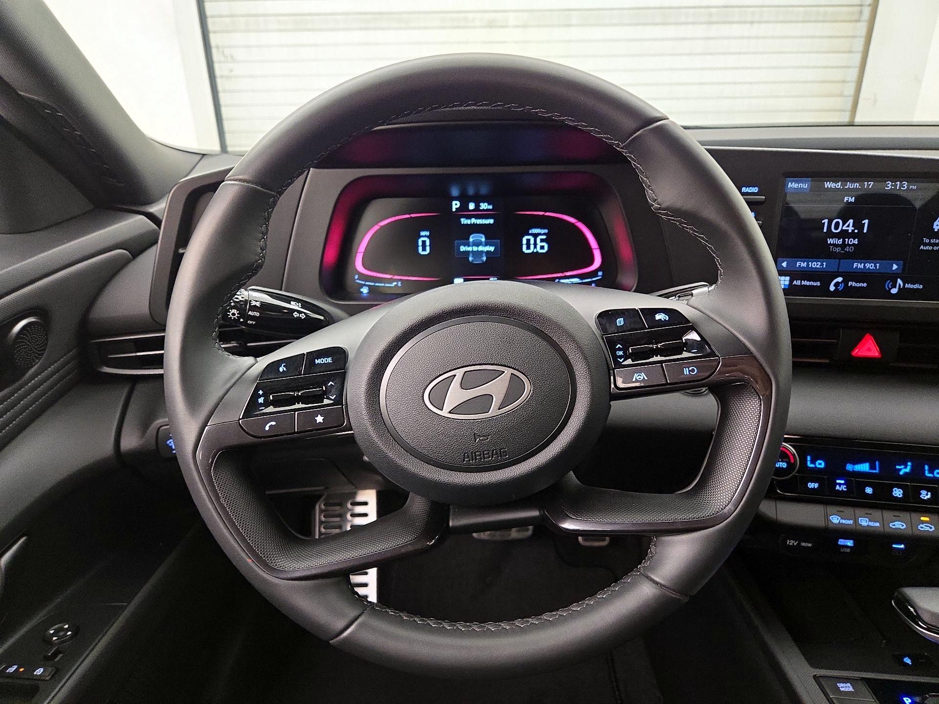 Thumbnail: 2025 Hyundai Elantra - 10