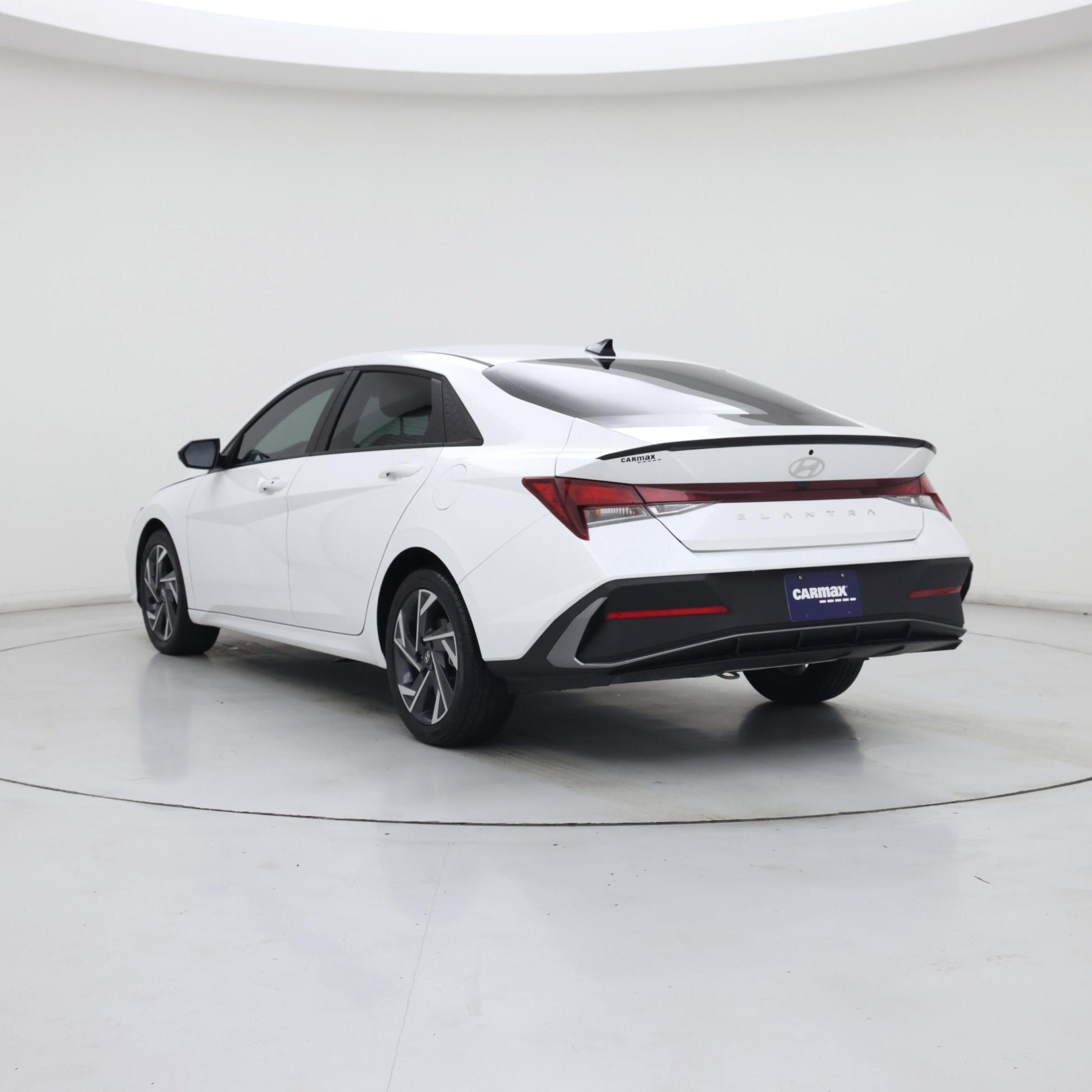 Thumbnail: 2025 Hyundai Elantra - 2