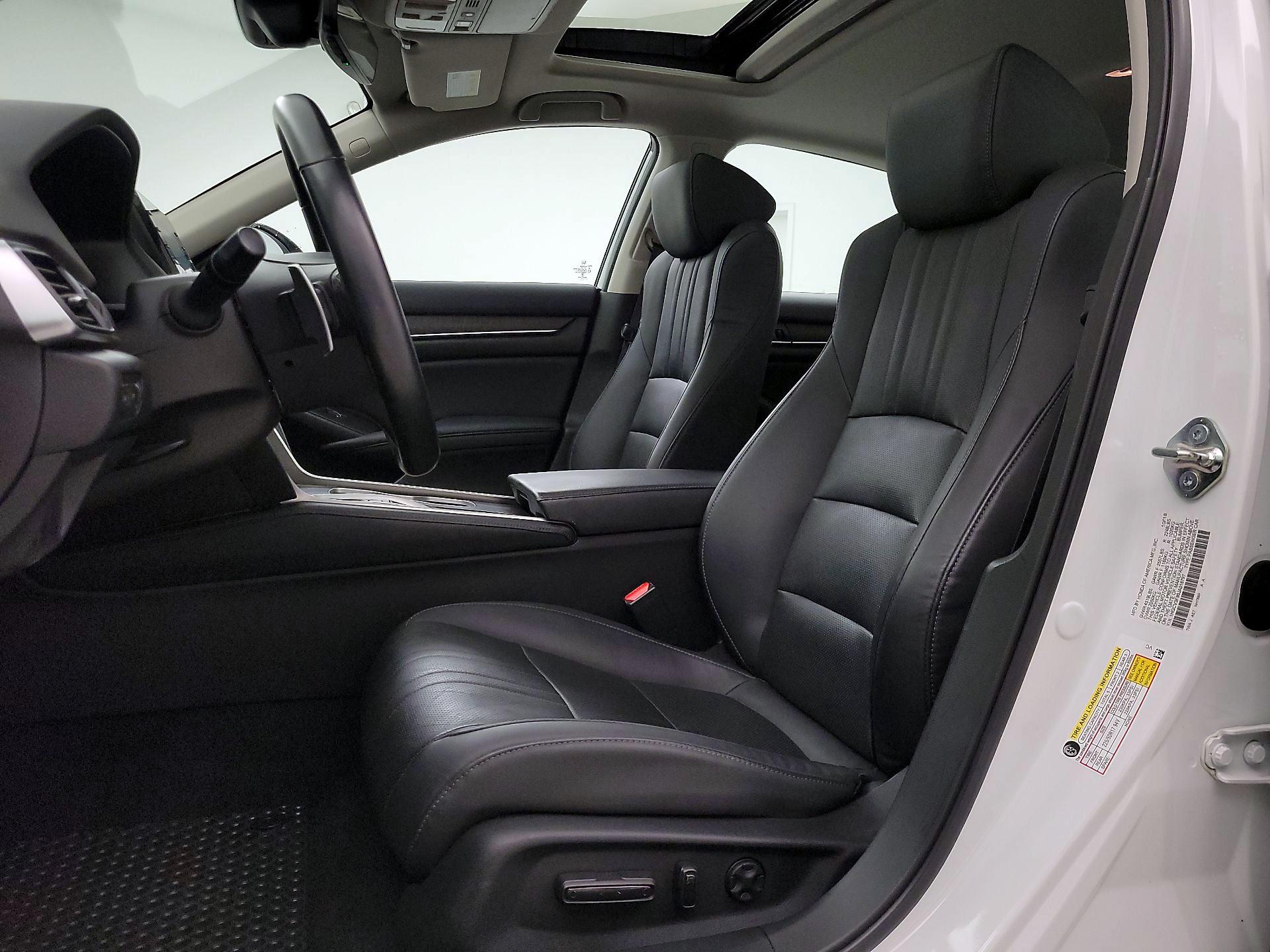 Thumbnail: 2018 Honda Accord - 11