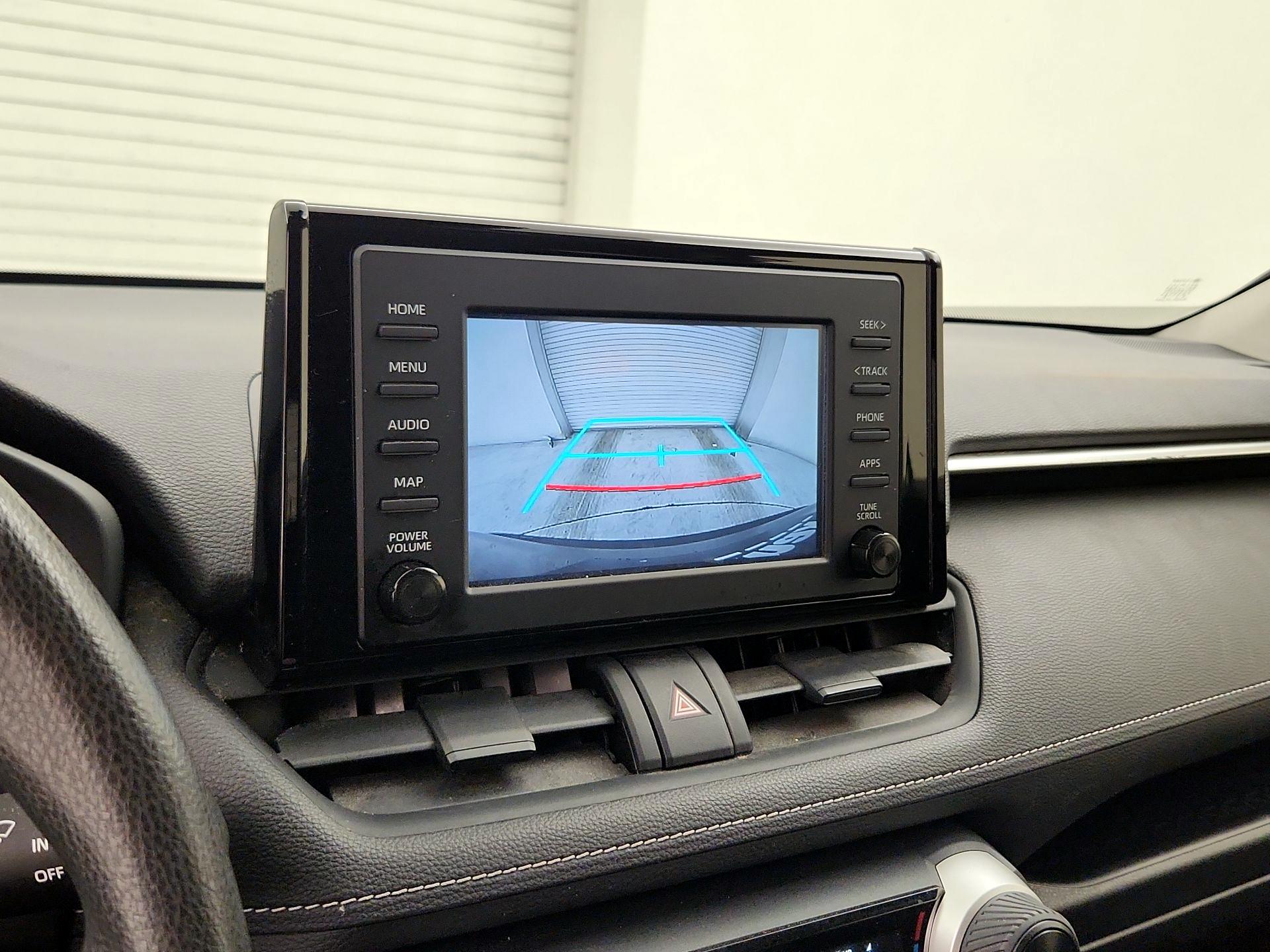 Thumbnail: 2019 Toyota RAV4 - 14