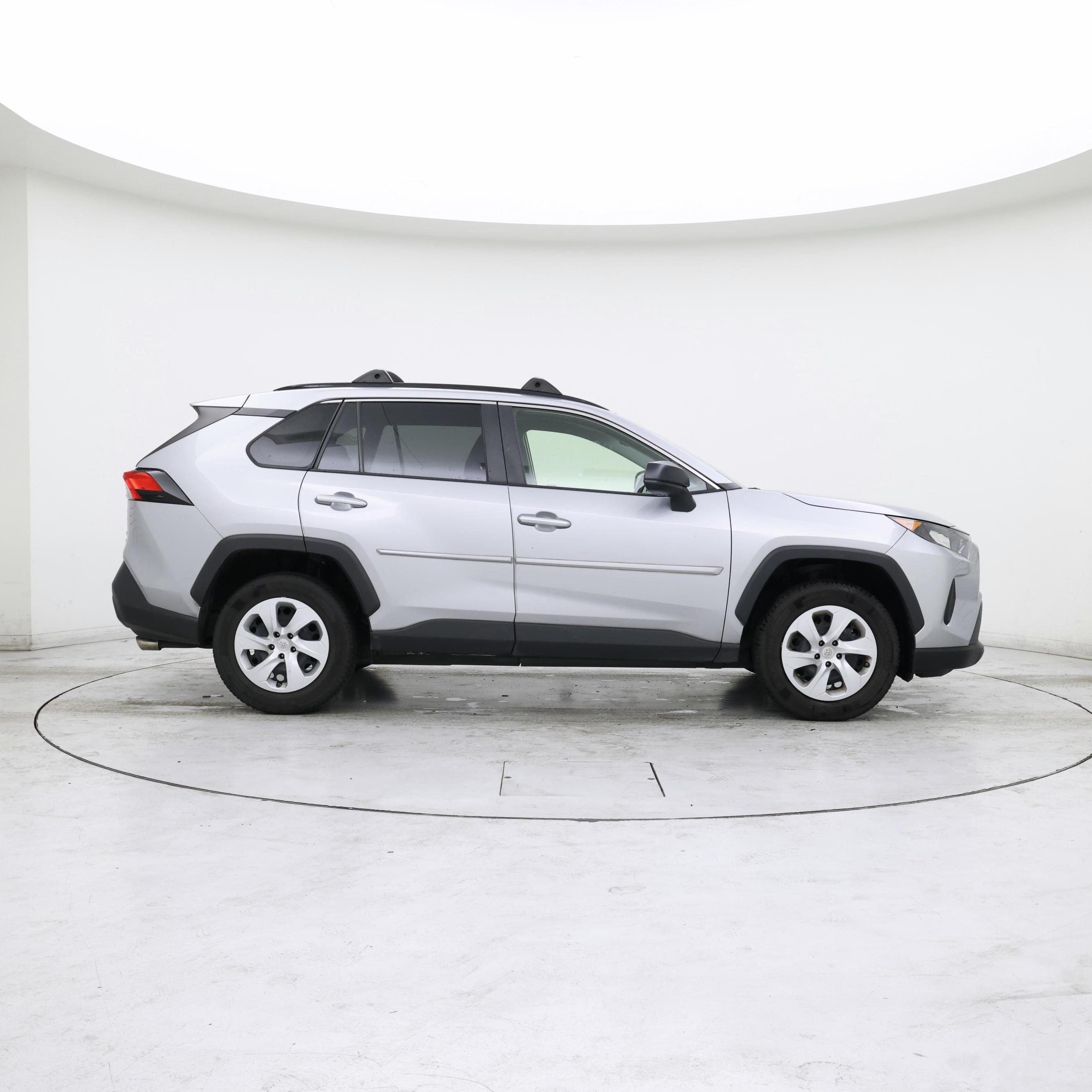 Thumbnail: 2019 Toyota RAV4 - 7