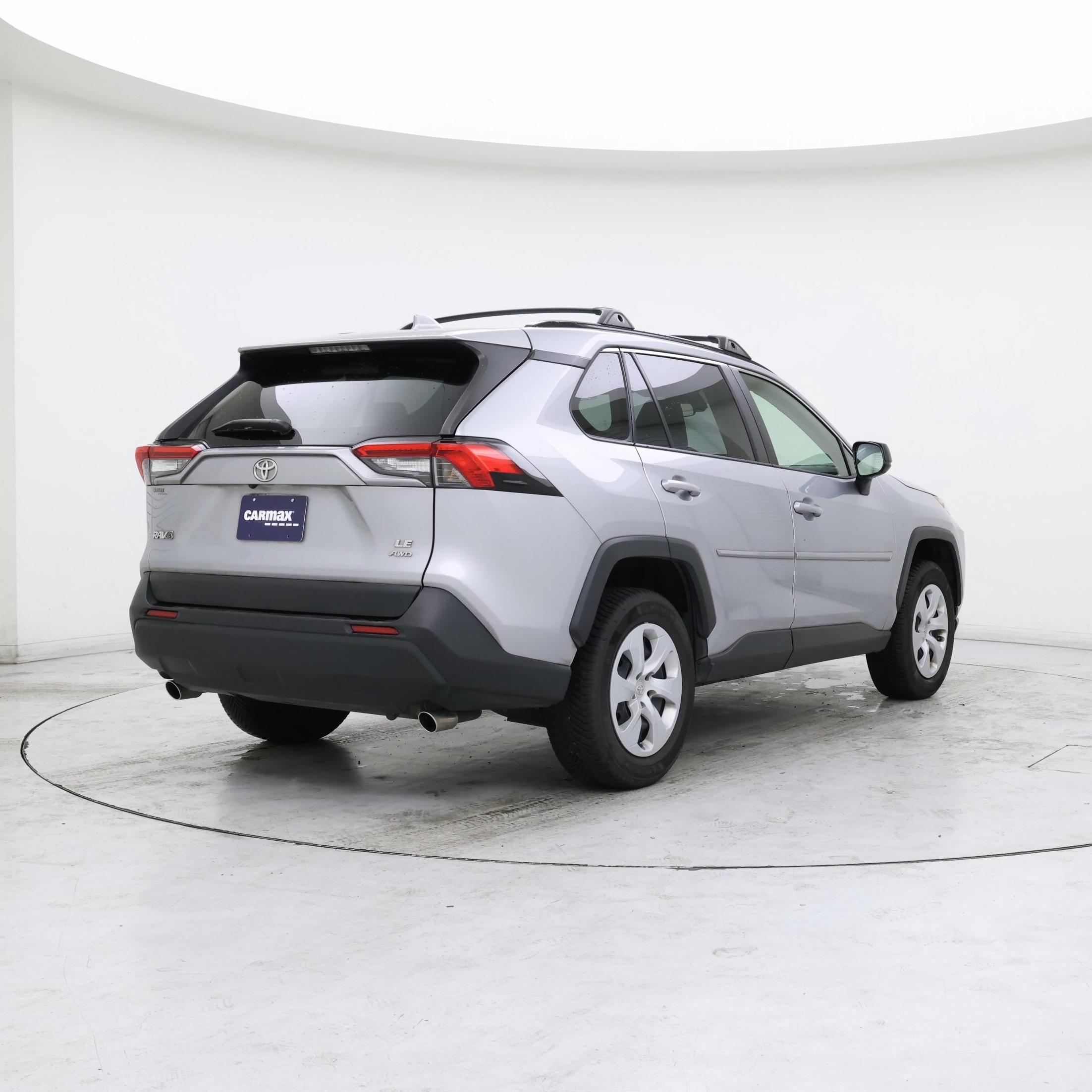 Thumbnail: 2019 Toyota RAV4 - 8