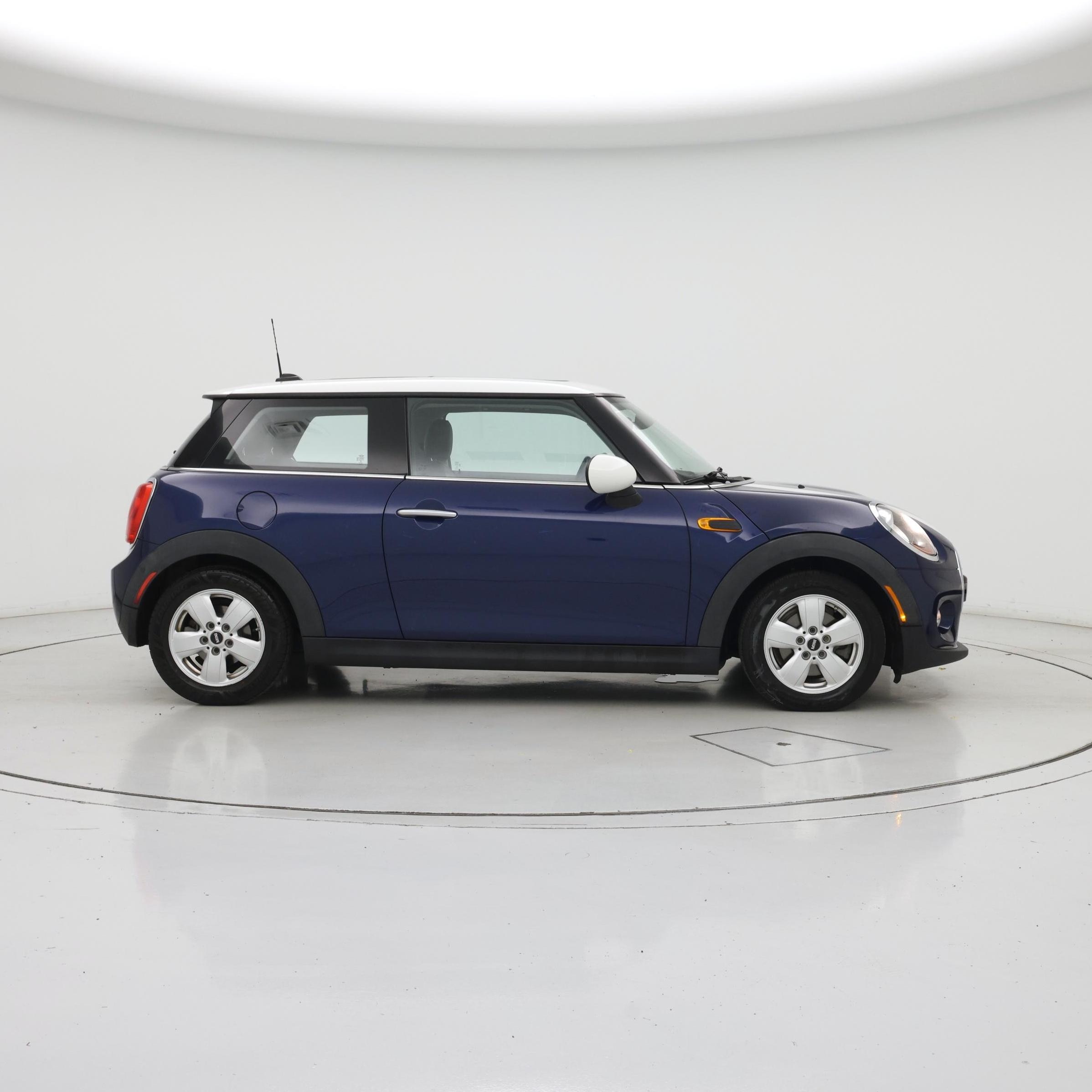 Thumbnail: 2015 MINI Cooper Hardtop - 7