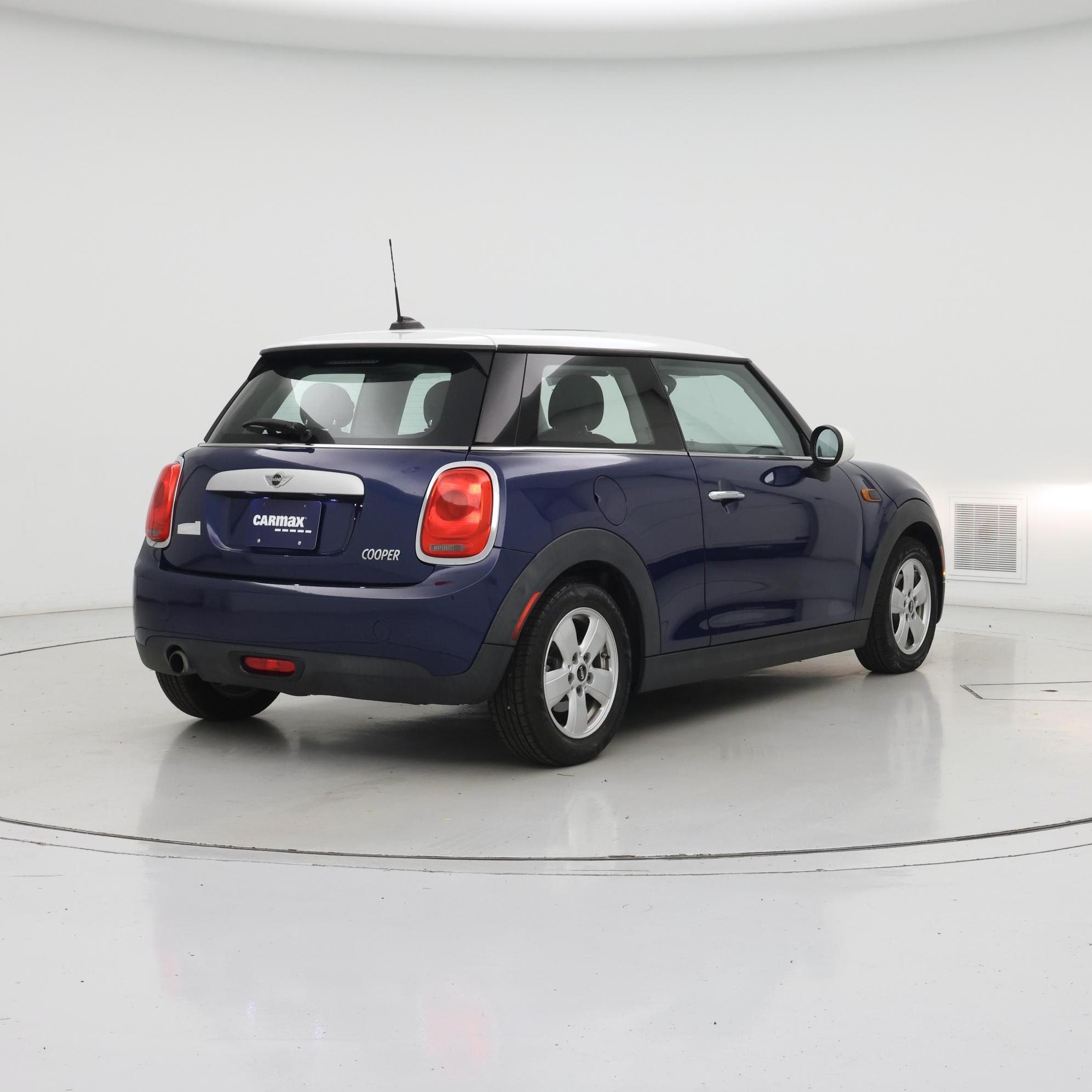 Thumbnail: 2015 MINI Cooper Hardtop - 8