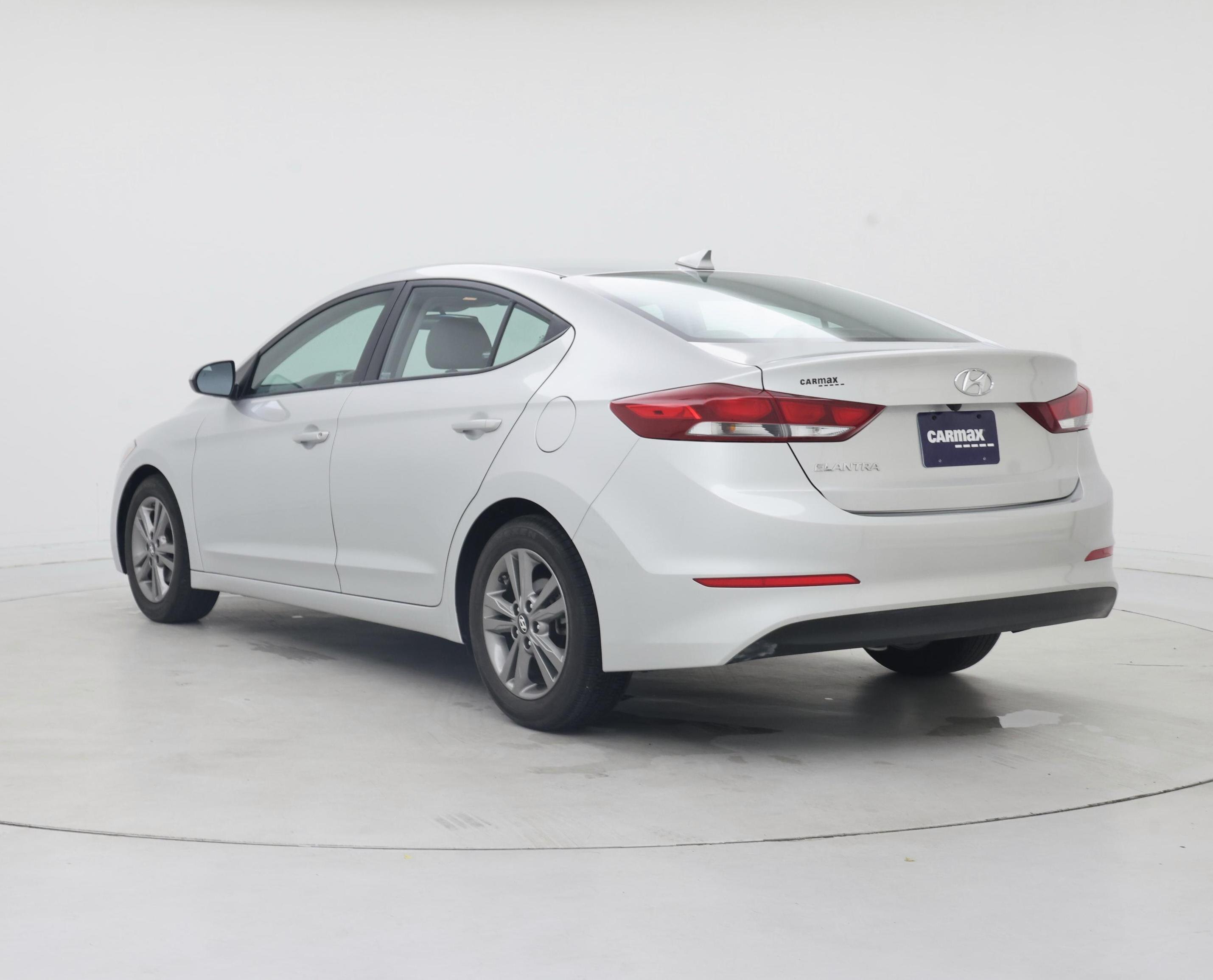 Thumbnail: 2018 Hyundai Elantra - 2