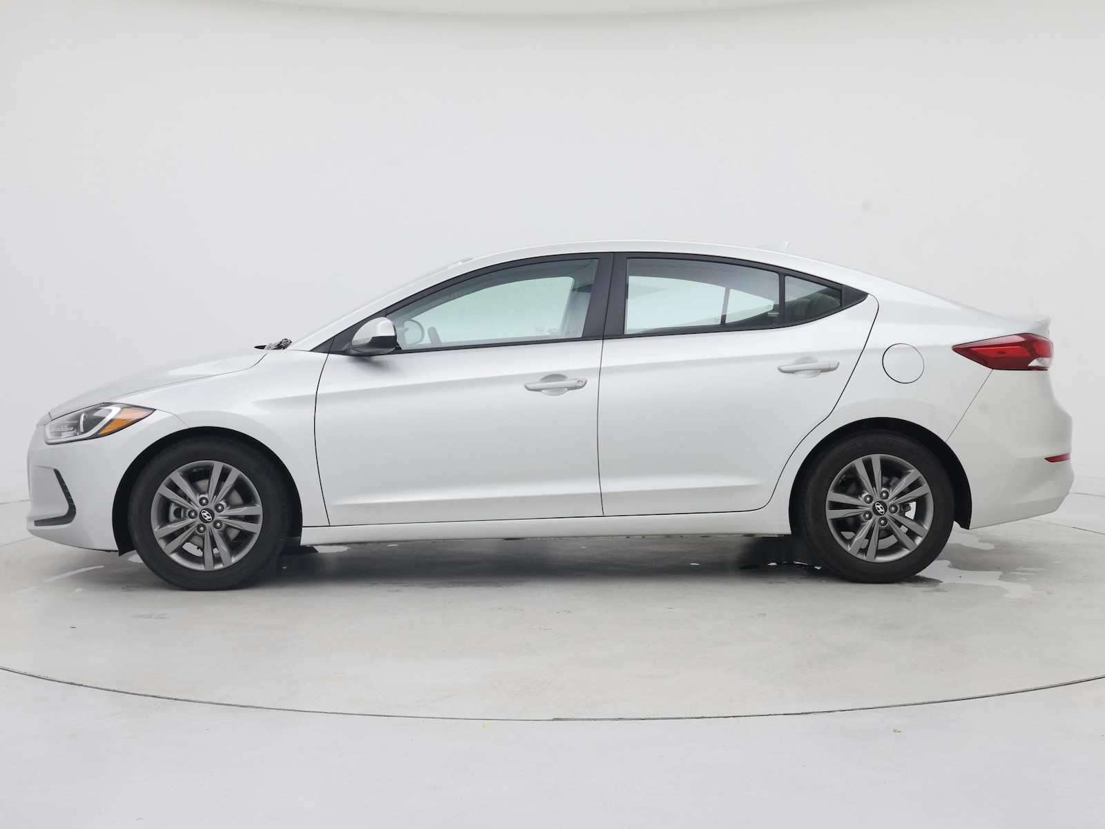 2018 Hyundai Elantra SEL - Photo 4