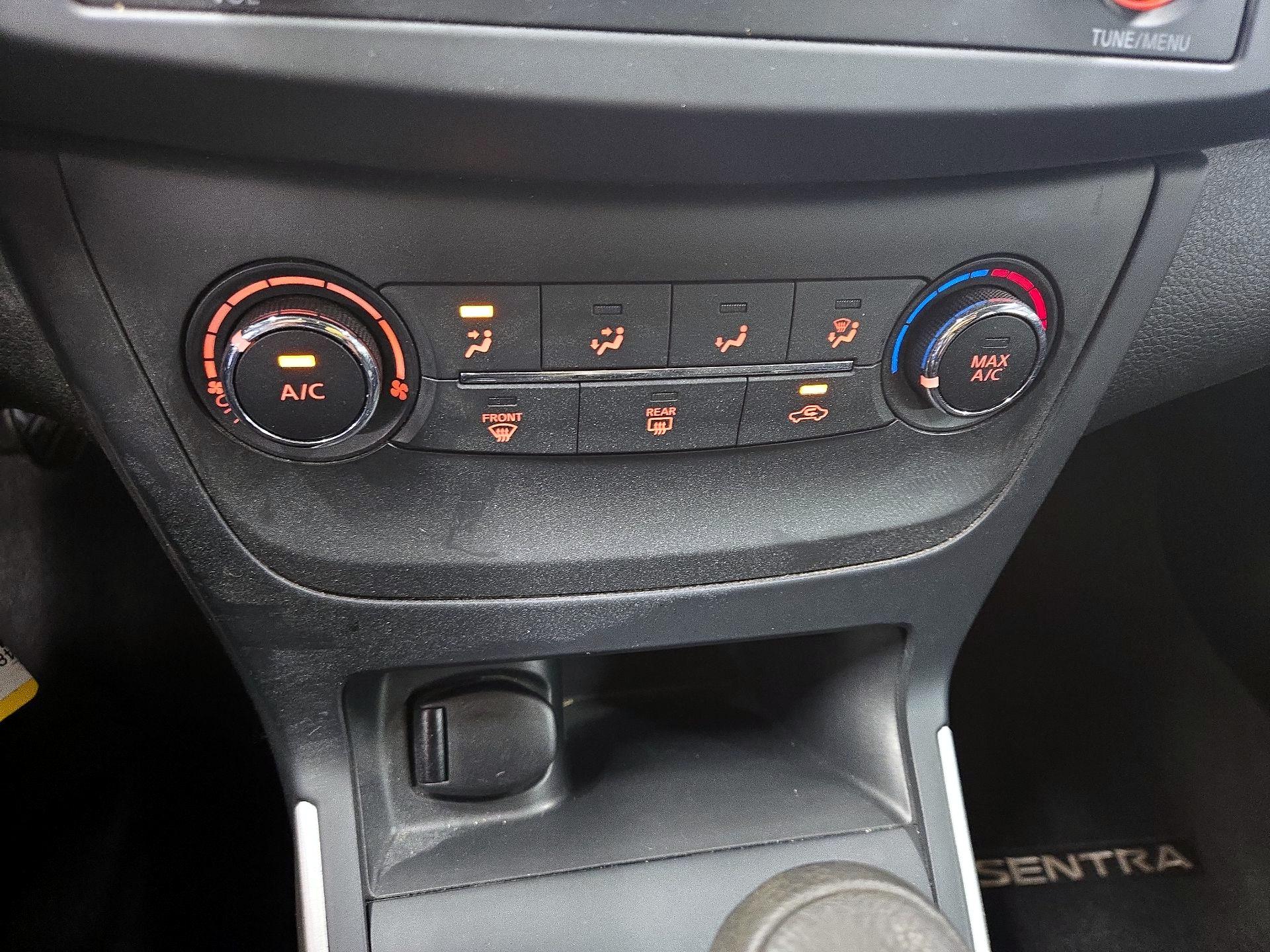 Thumbnail: 2017 Nissan Sentra - 15