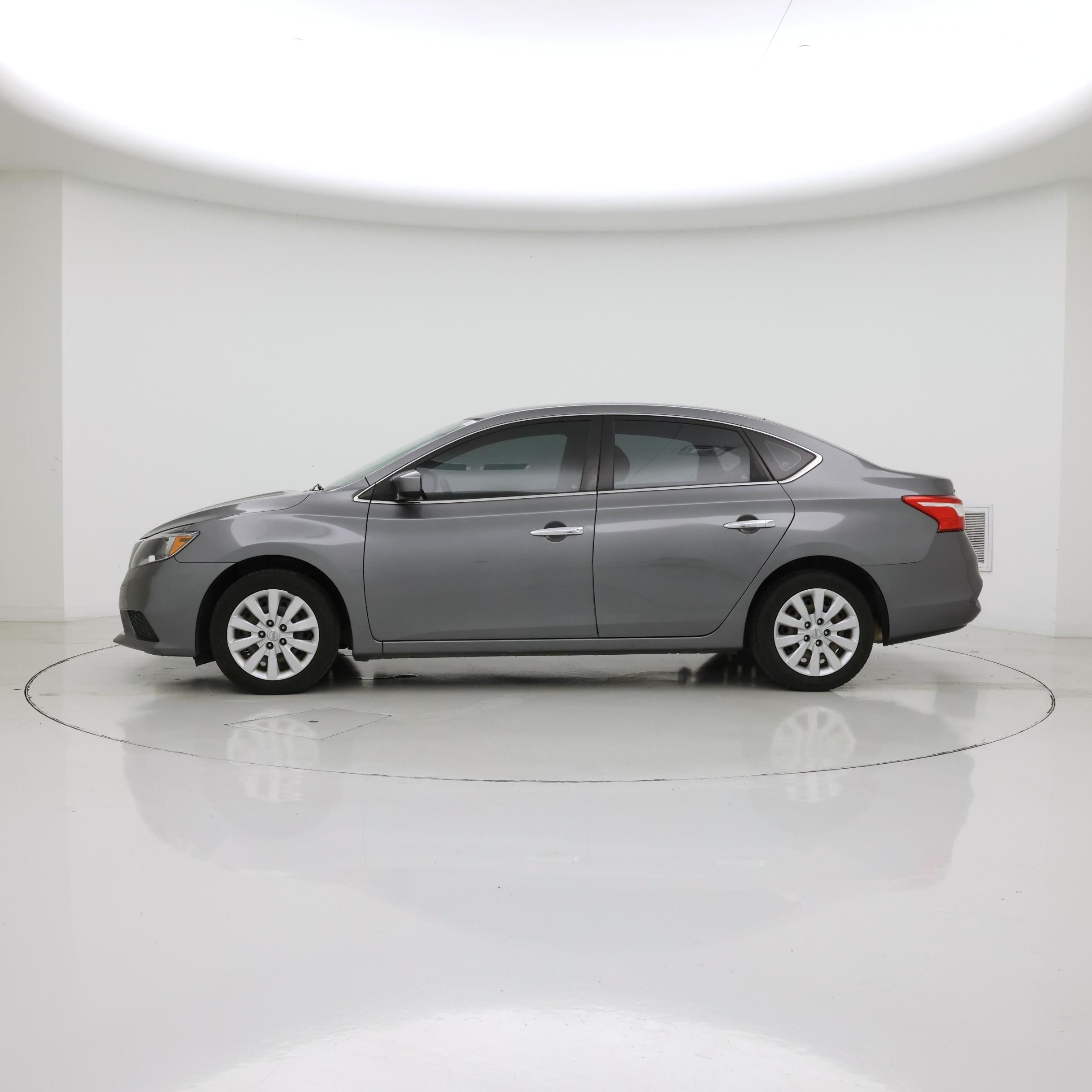 Thumbnail: 2017 Nissan Sentra - 3