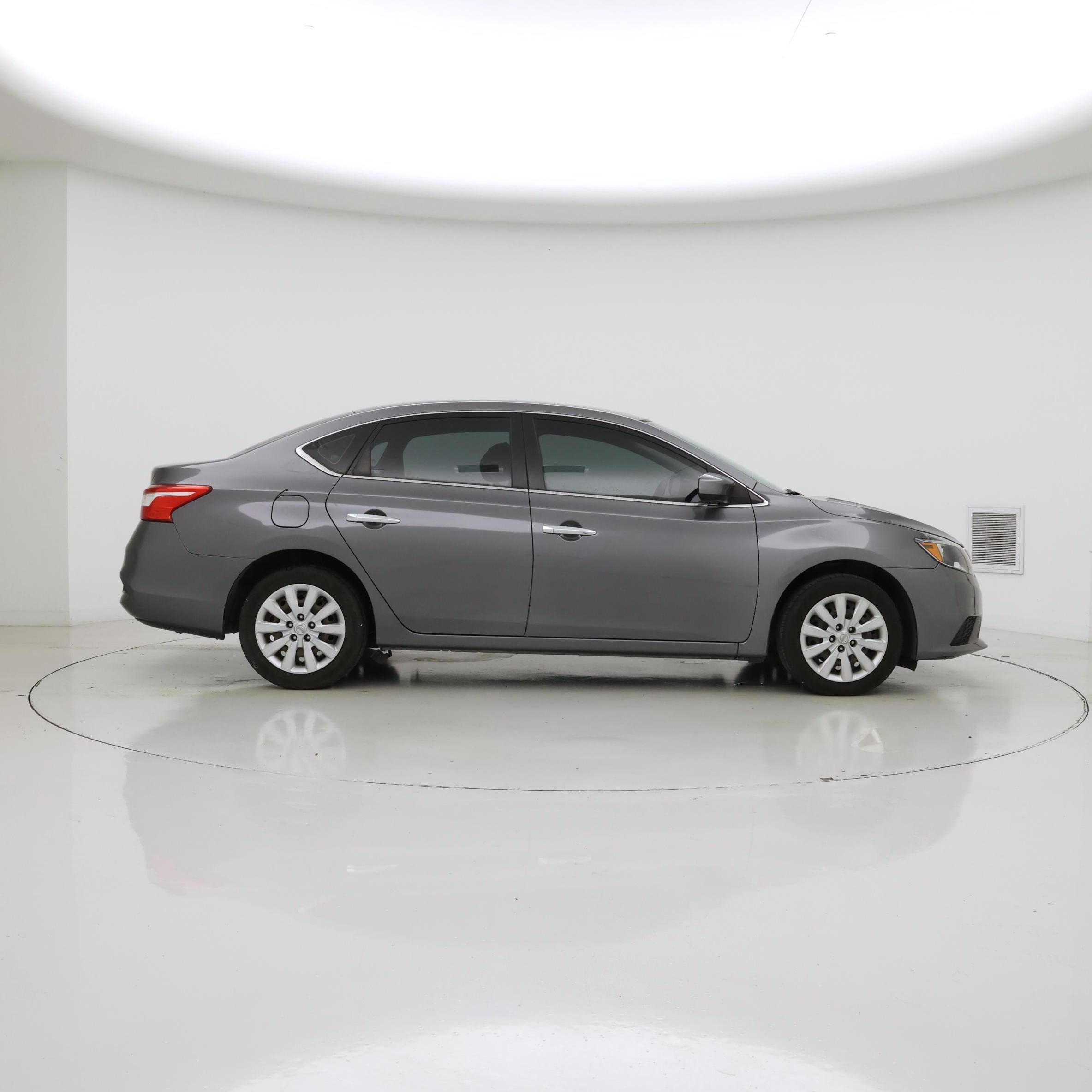 Thumbnail: 2017 Nissan Sentra - 7