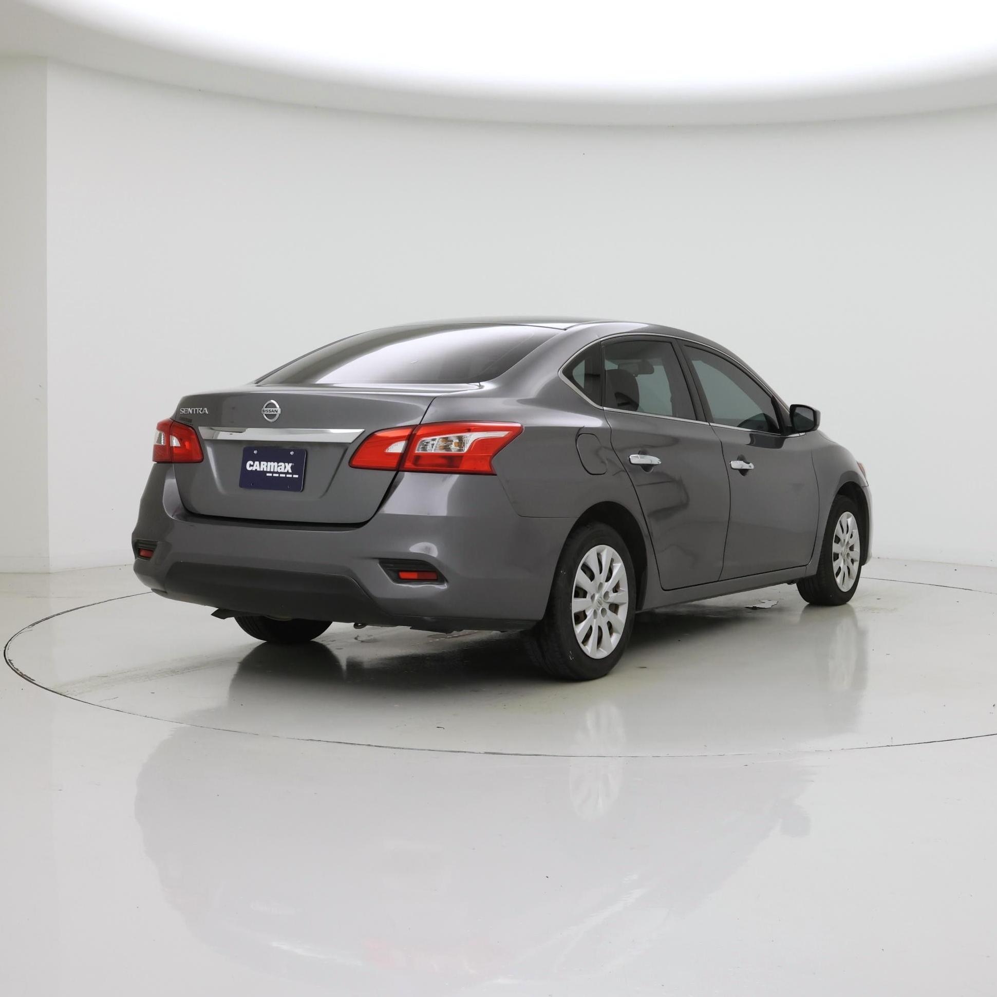 Thumbnail: 2017 Nissan Sentra - 8