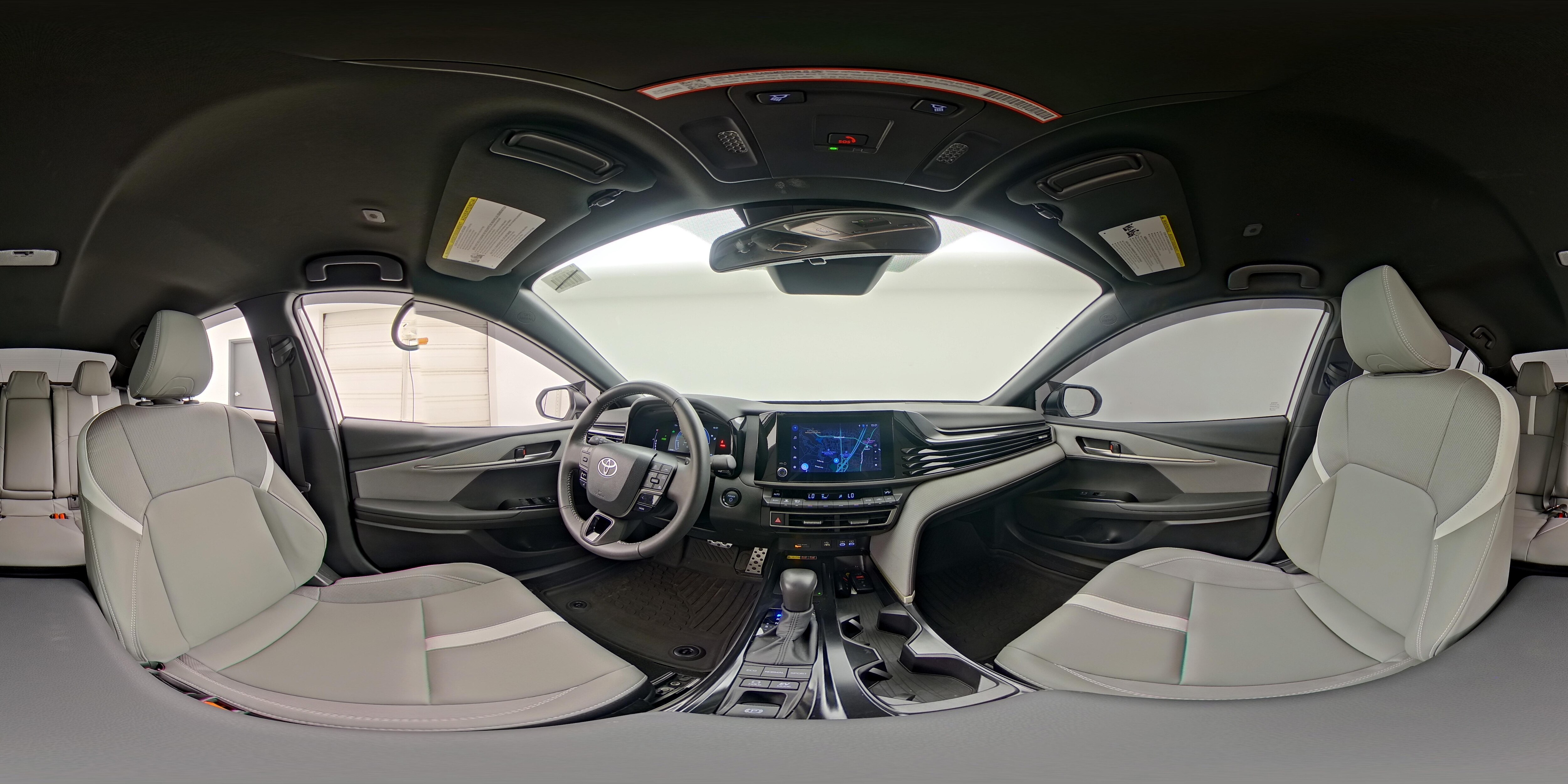 2025 Toyota Camry SE - Photo 25