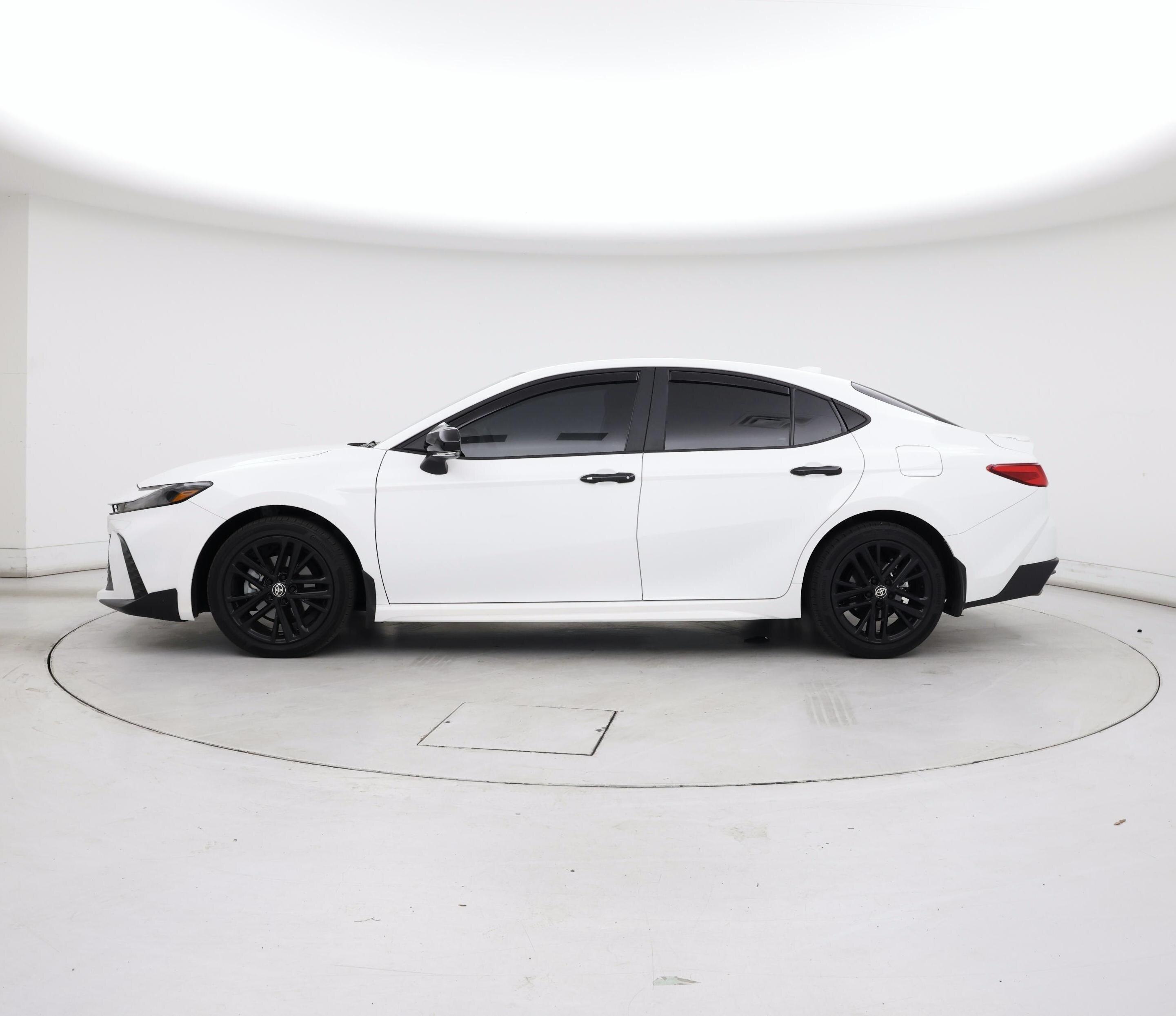 Thumbnail: 2025 Toyota Camry - 3