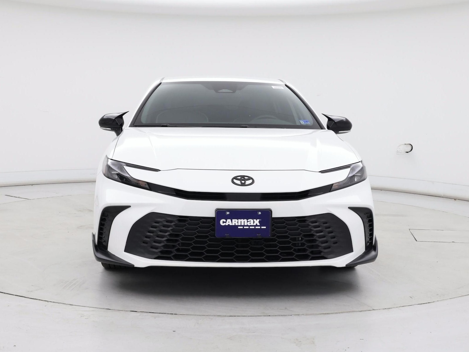 2025 Toyota Camry SE - Photo 6