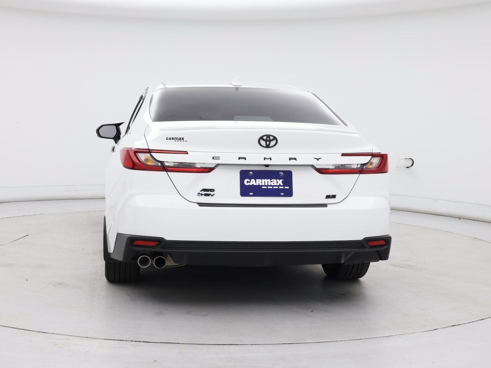 2025 Toyota Camry SE - Photo 7