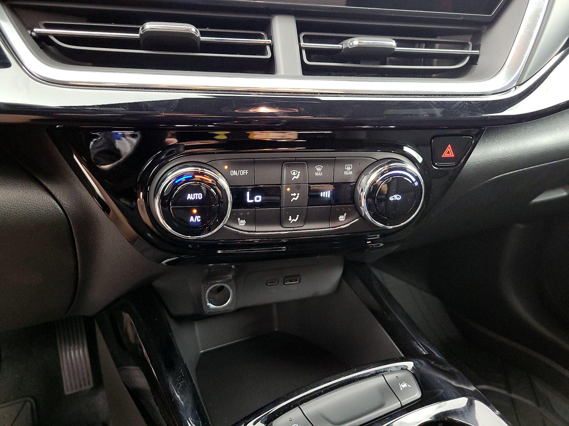 Thumbnail: 2024 Chevrolet Trax - 16