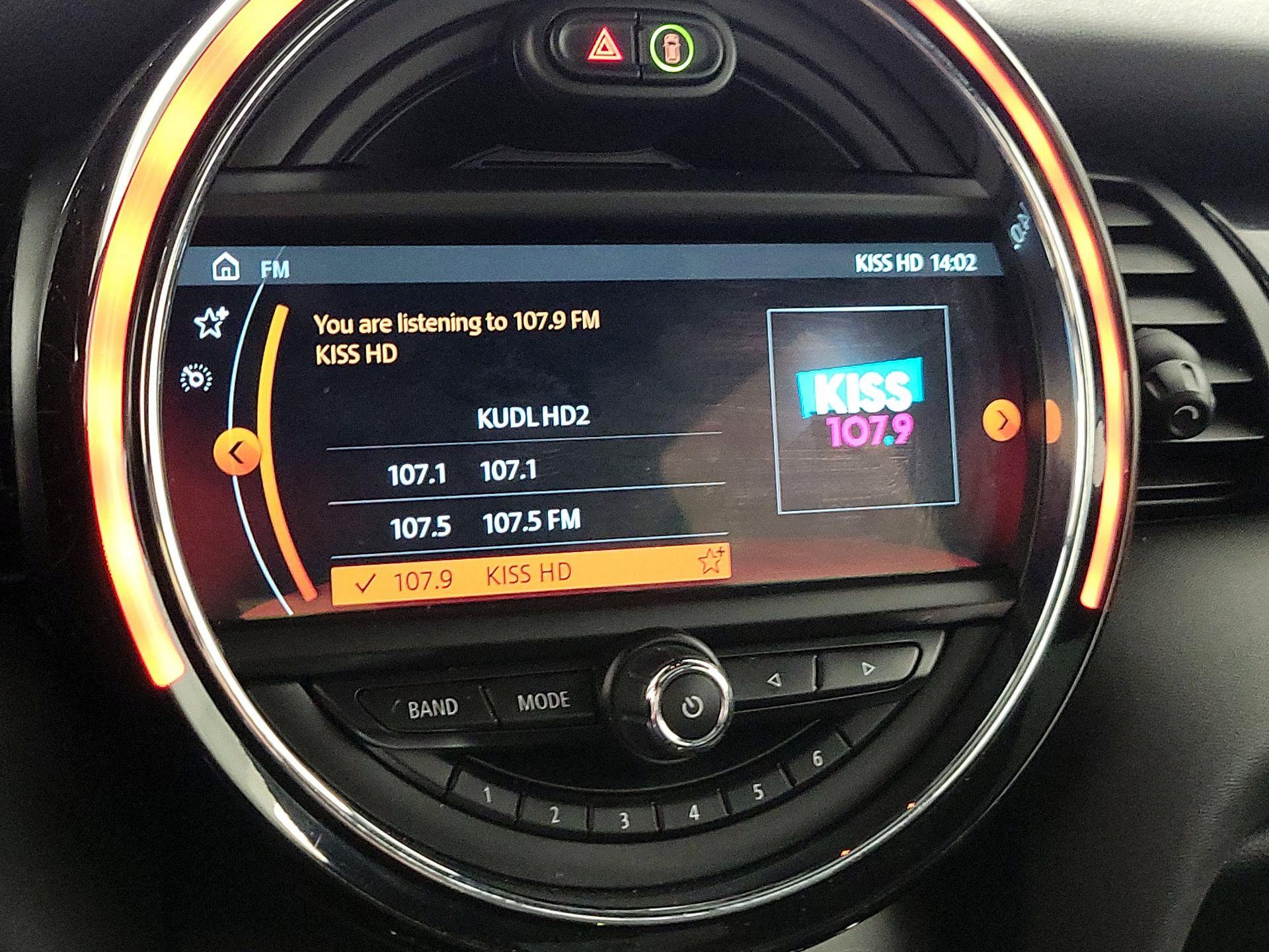 Thumbnail: 2019 MINI Cooper Hardtop - 15
