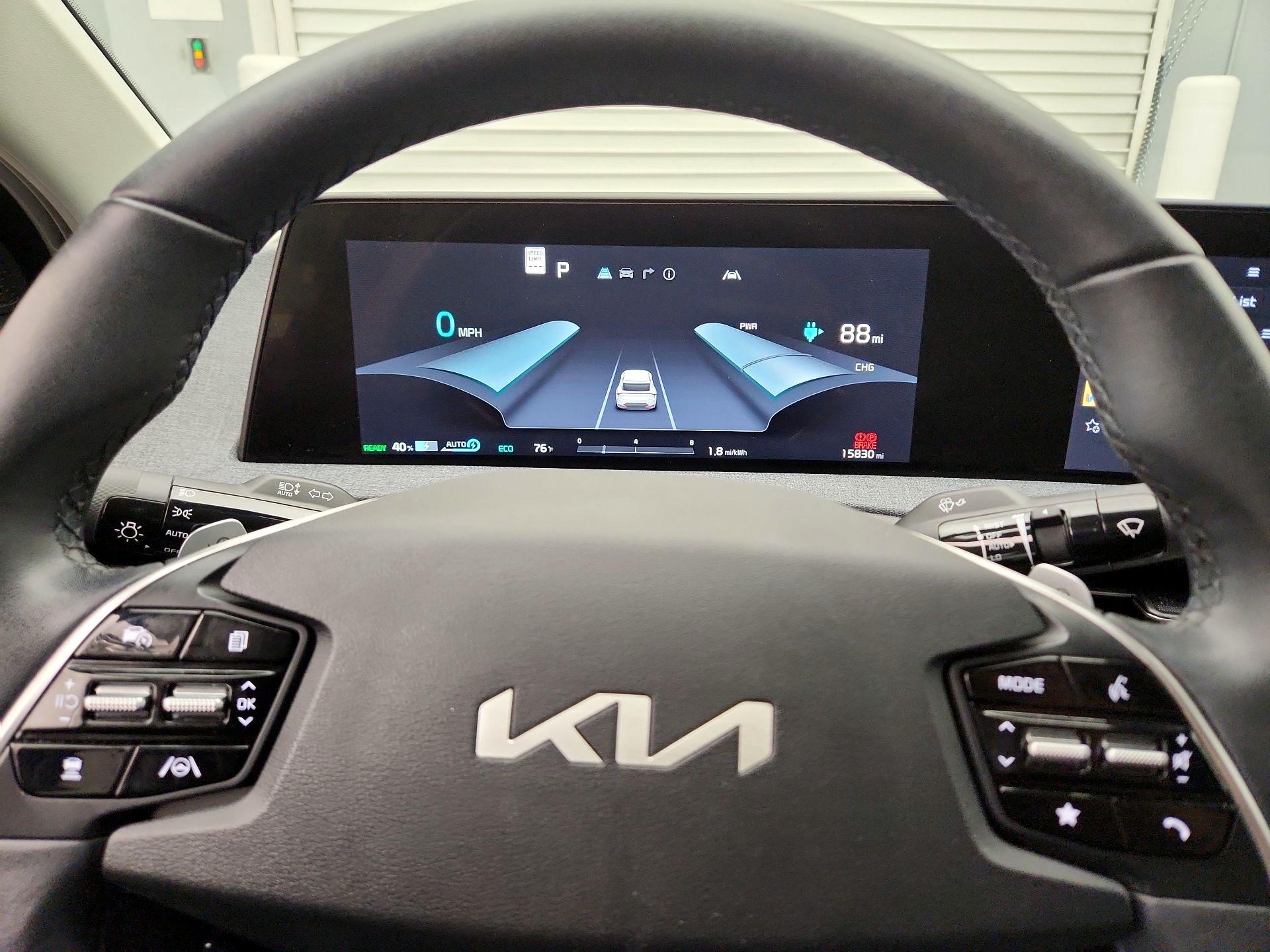 Thumbnail: 2024 Kia EV6 - 10