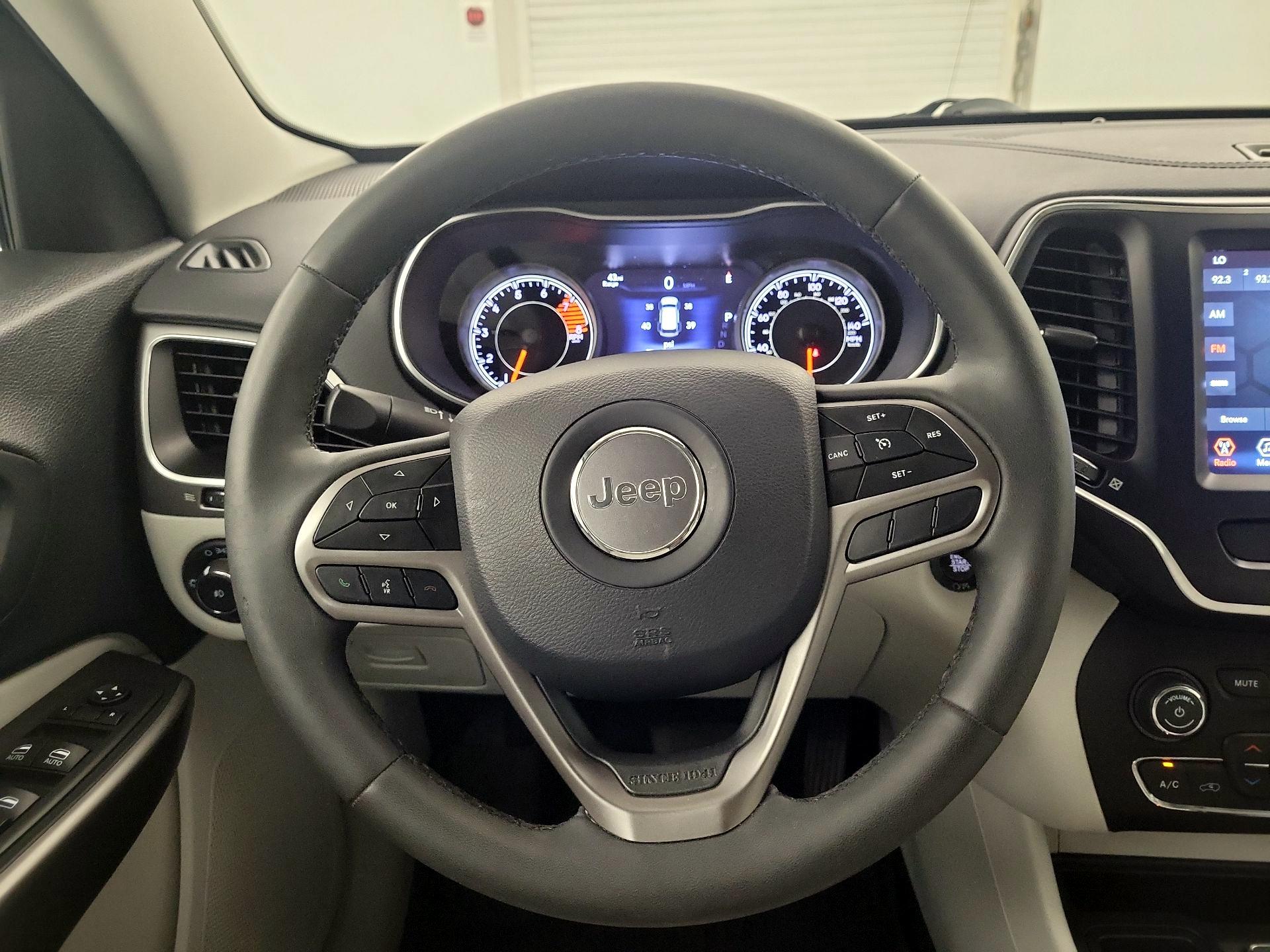 Thumbnail: 2021 Jeep Cherokee - 10