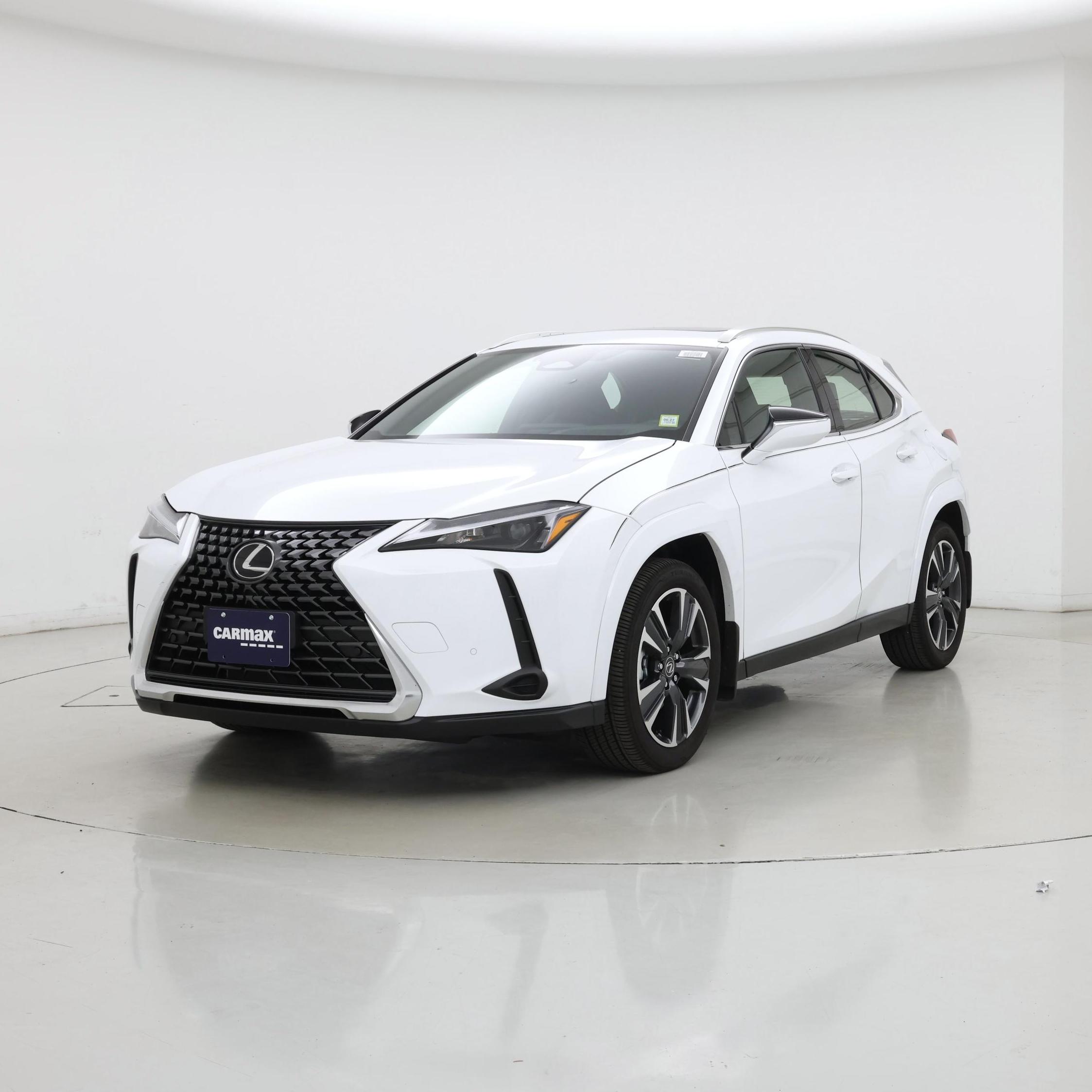 Thumbnail: 2026 Lexus UX - 4