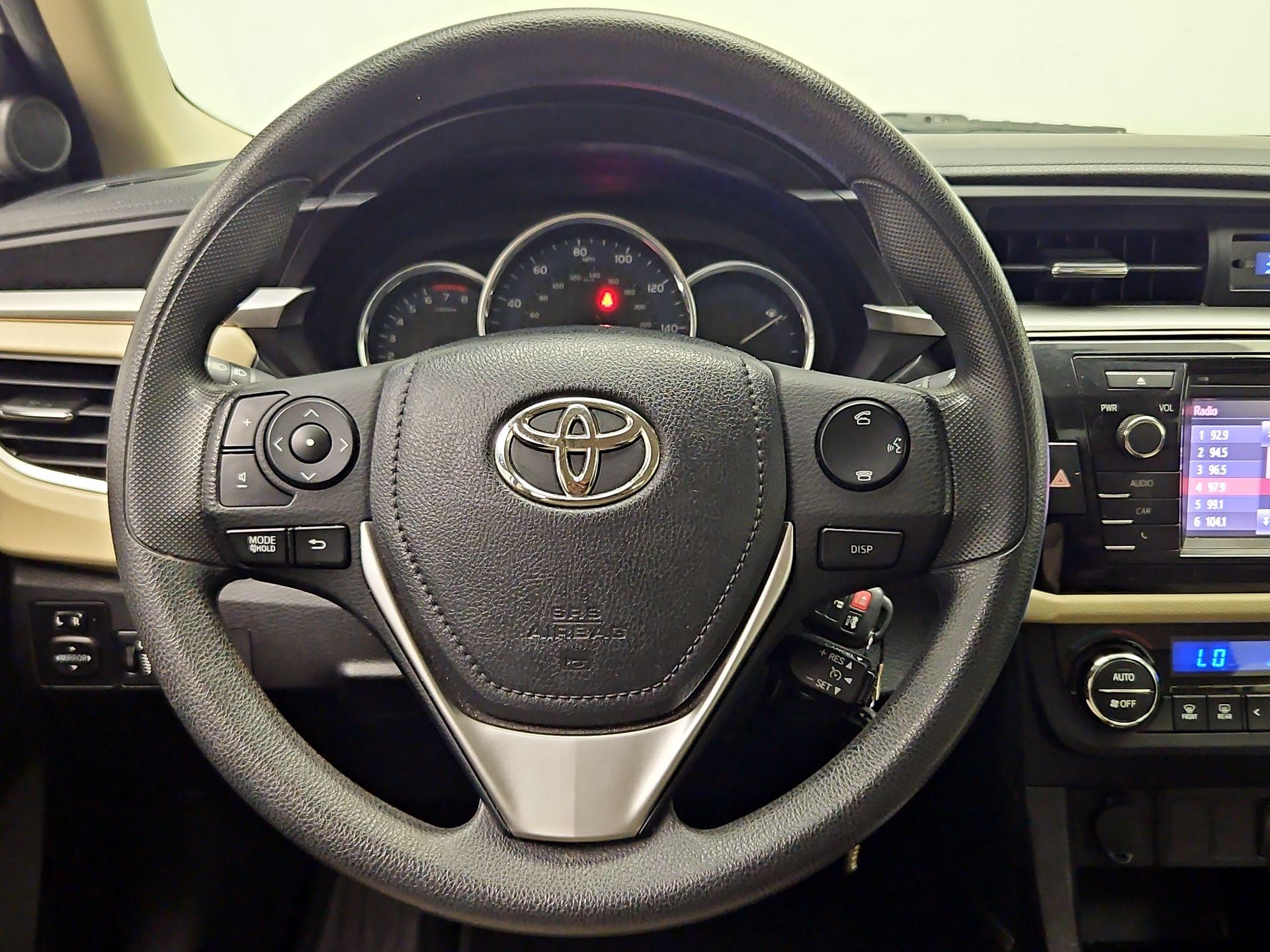 Thumbnail: 2014 Toyota Corolla - 10