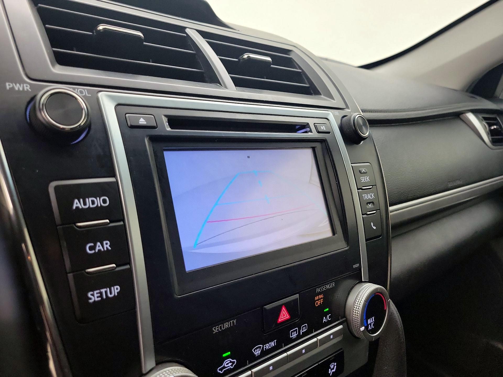 Thumbnail: 2014 Toyota Camry - 14