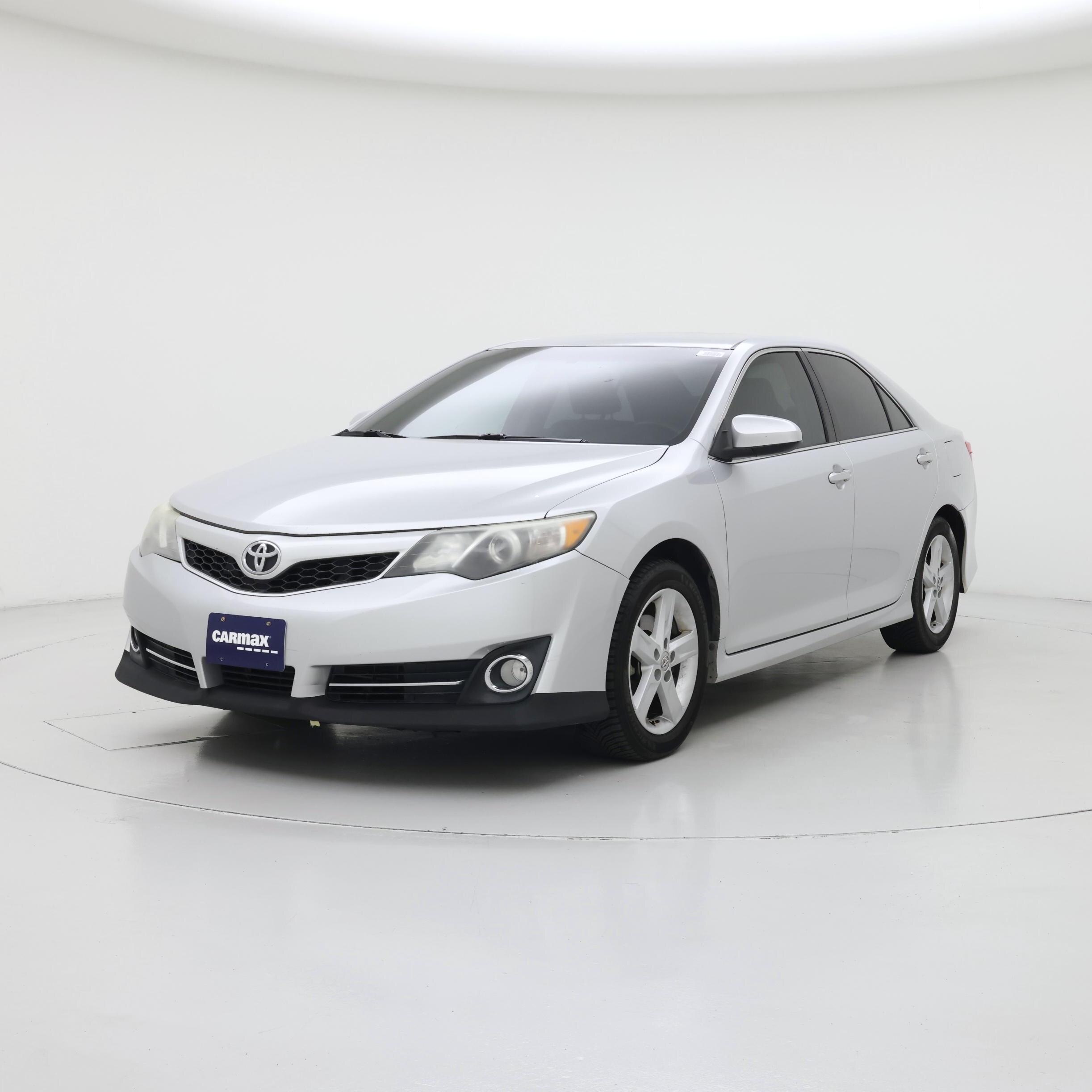 Thumbnail: 2014 Toyota Camry - 4