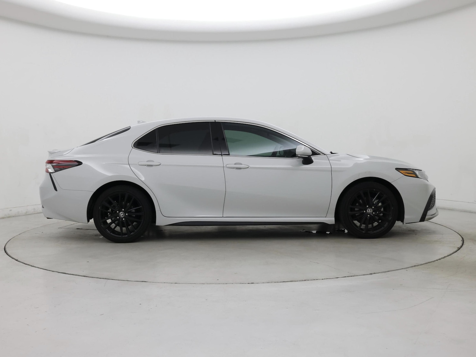 2023 Toyota Camry XSE - Photo 8