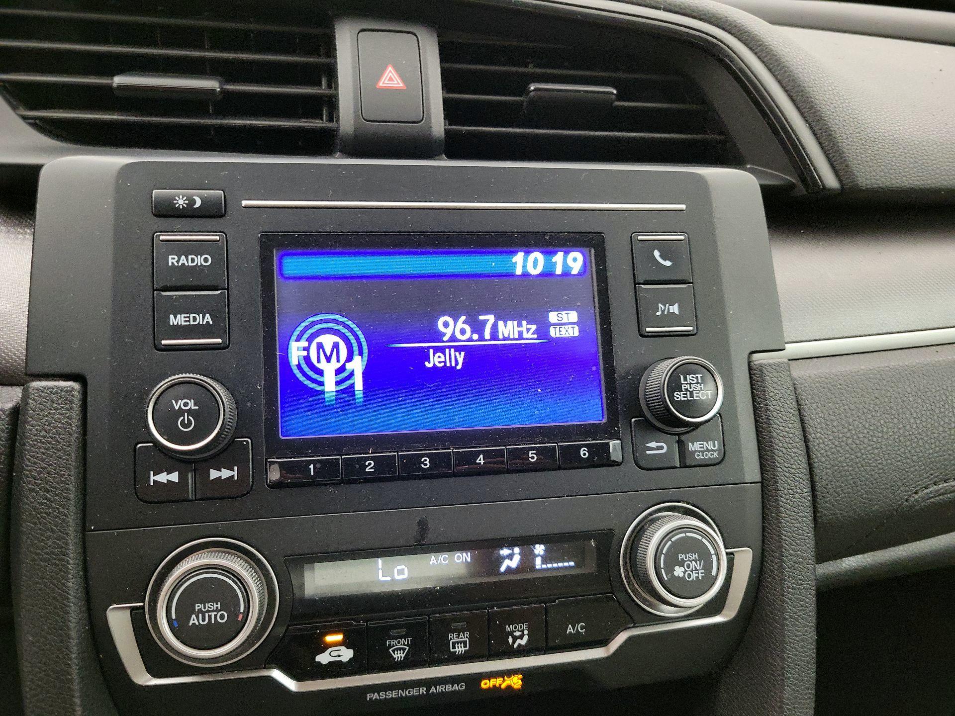 Thumbnail: 2016 Honda Civic - 15