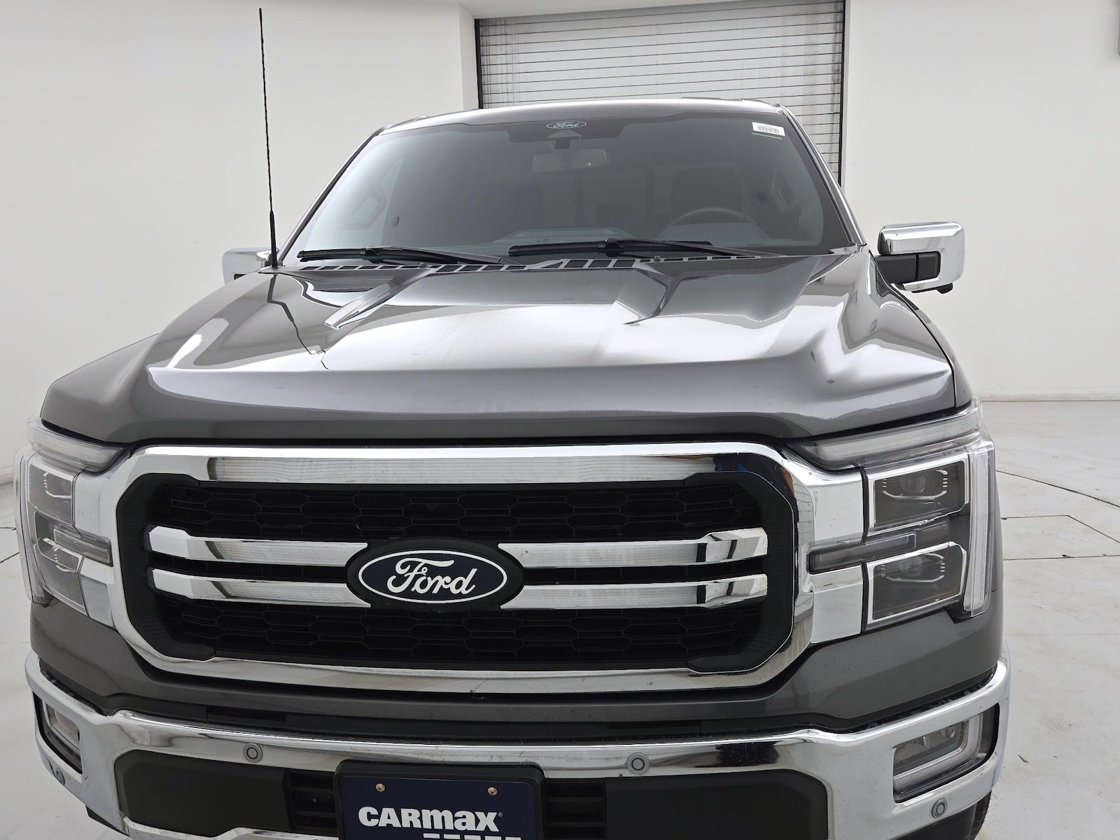 2024 Ford F-150 Lariat - Photo 2