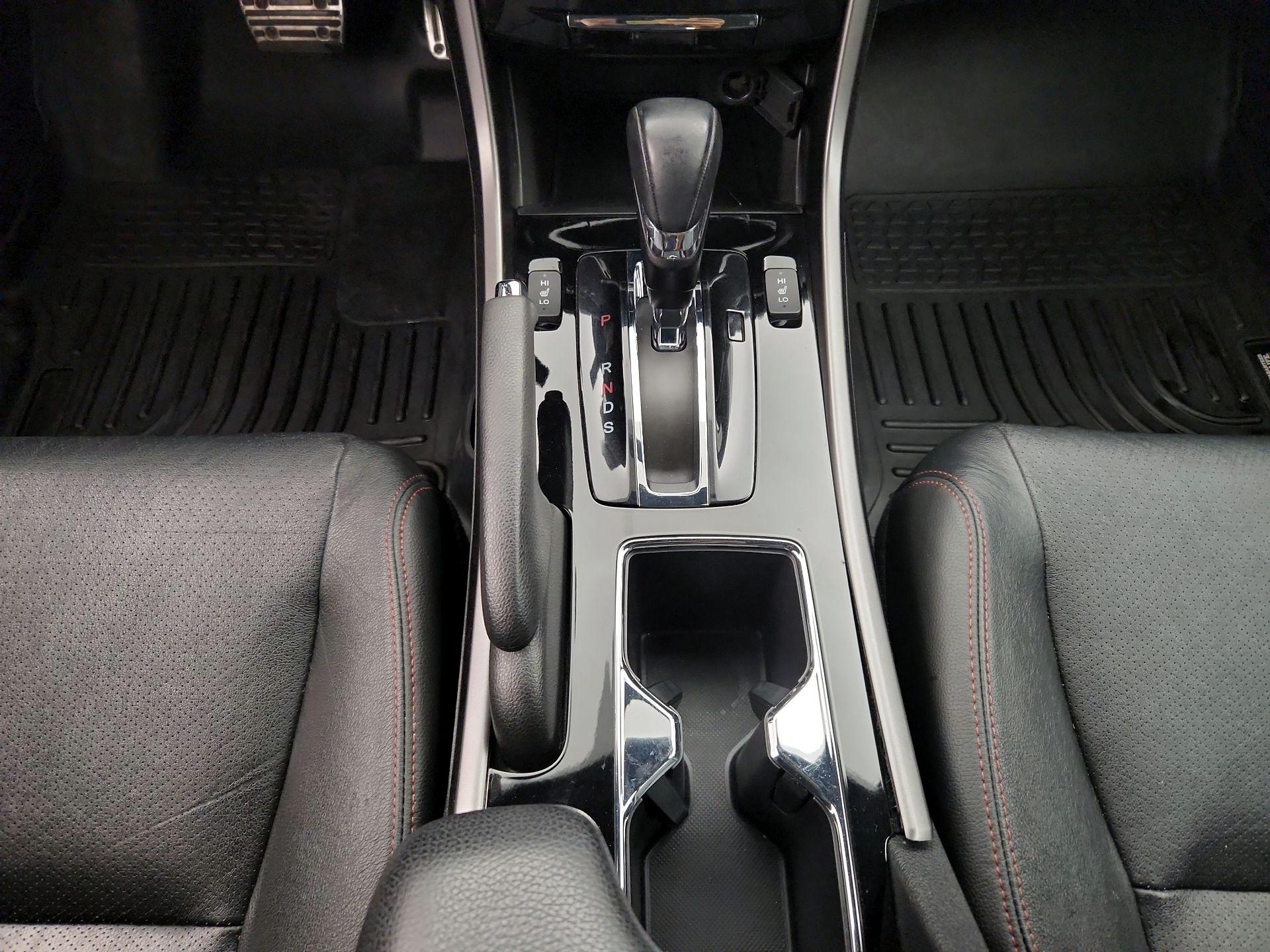 Thumbnail: 2017 Honda Accord - 17