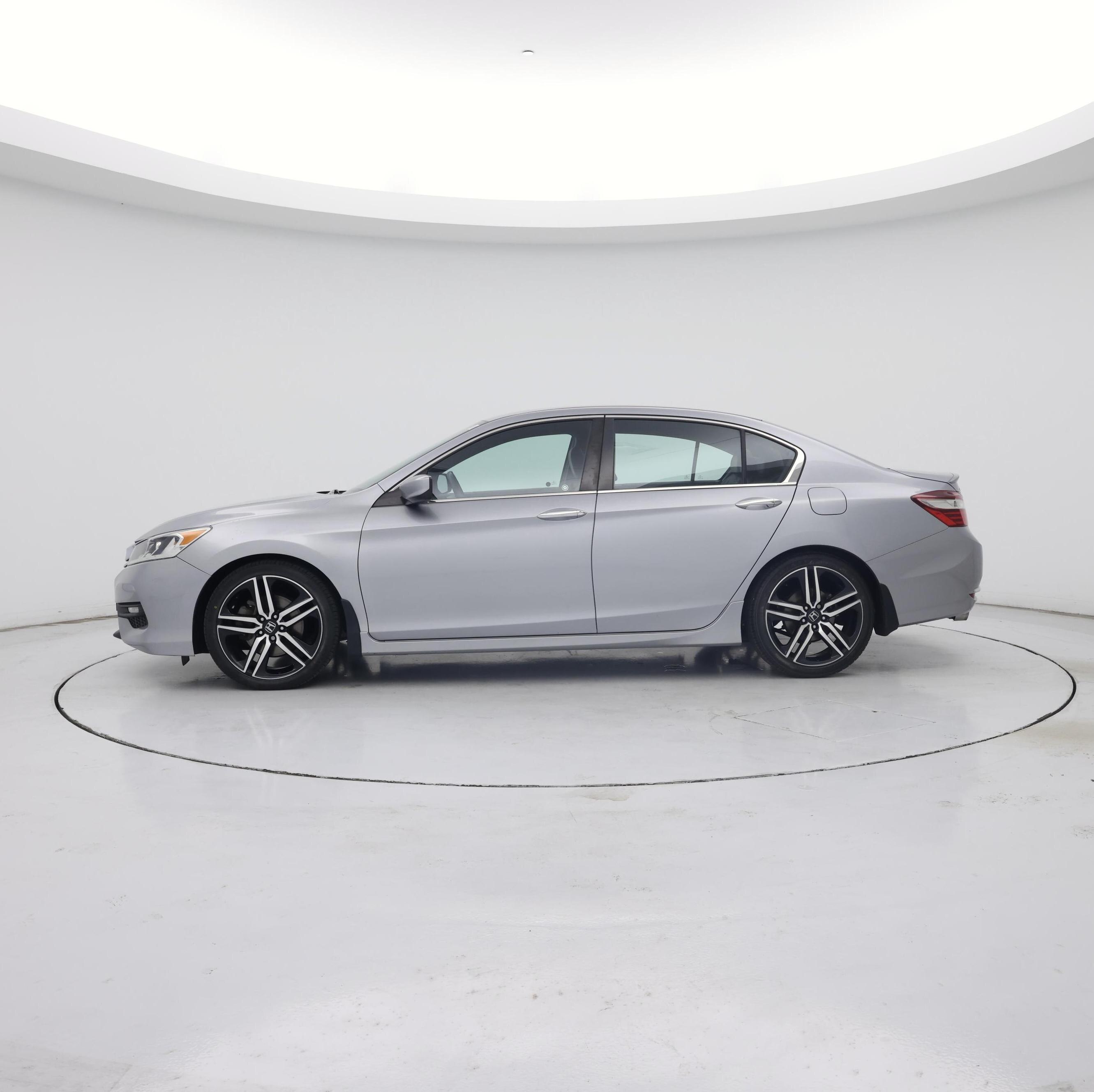 Thumbnail: 2017 Honda Accord - 3