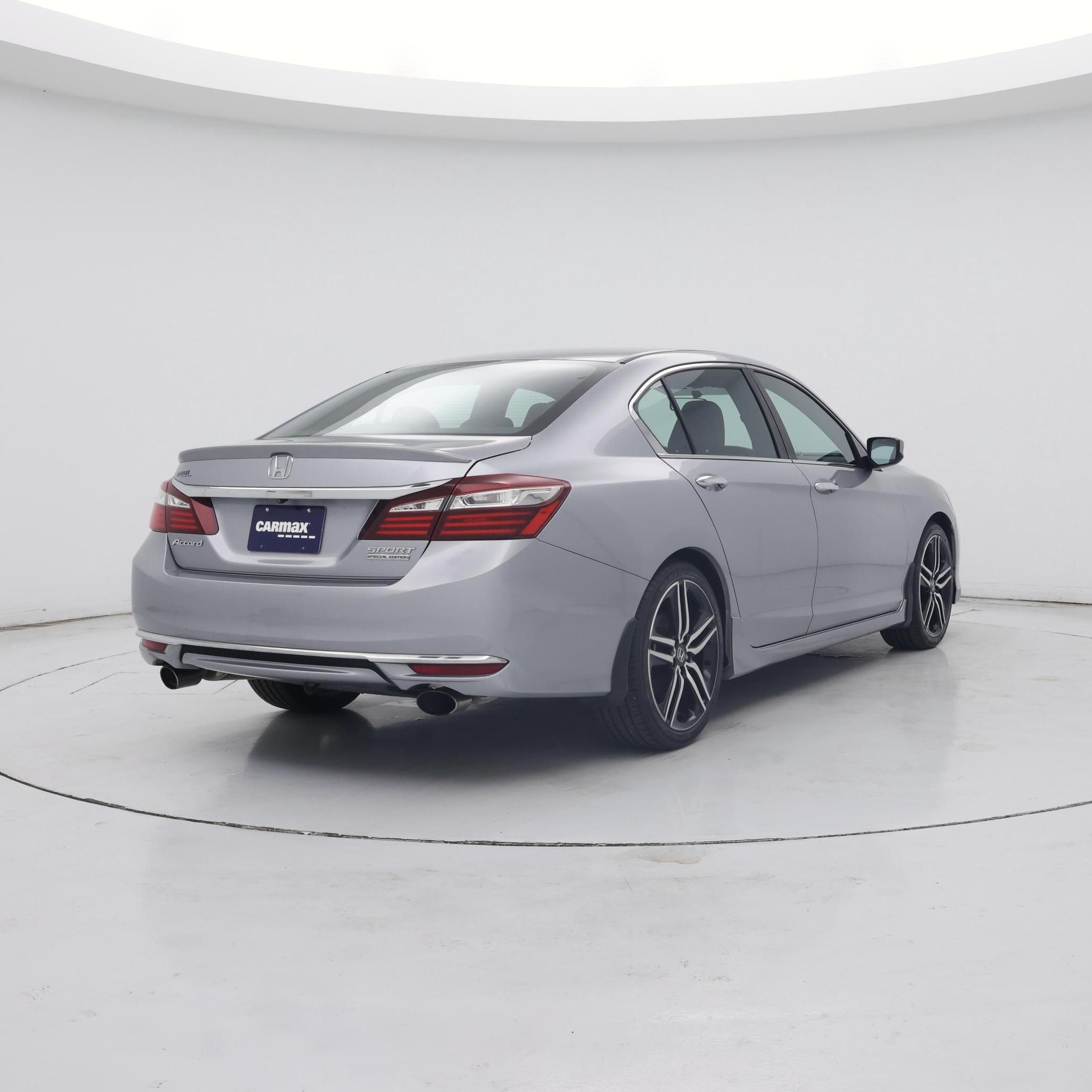 Thumbnail: 2017 Honda Accord - 8