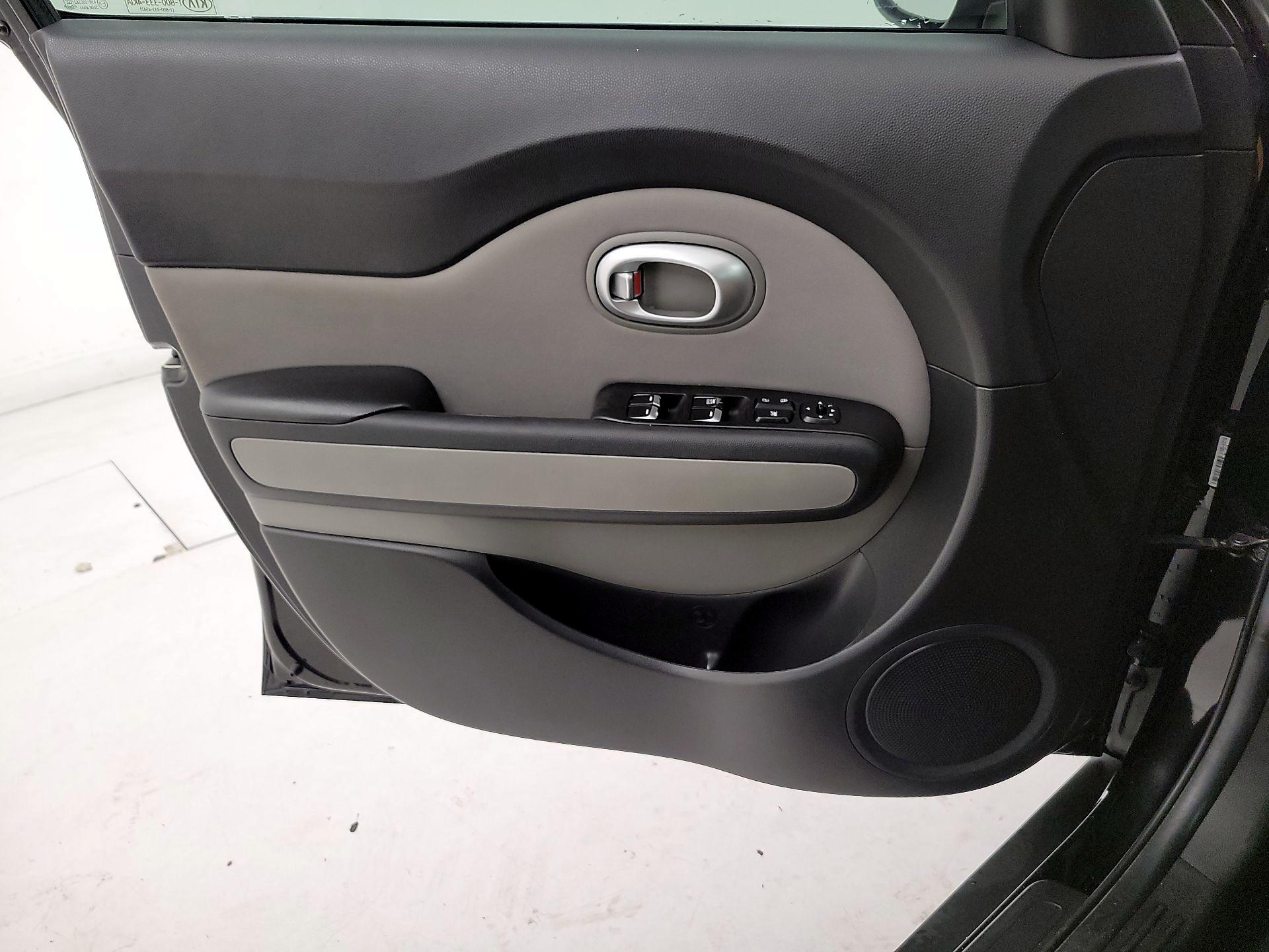 Thumbnail: 2018 Kia Soul - 12