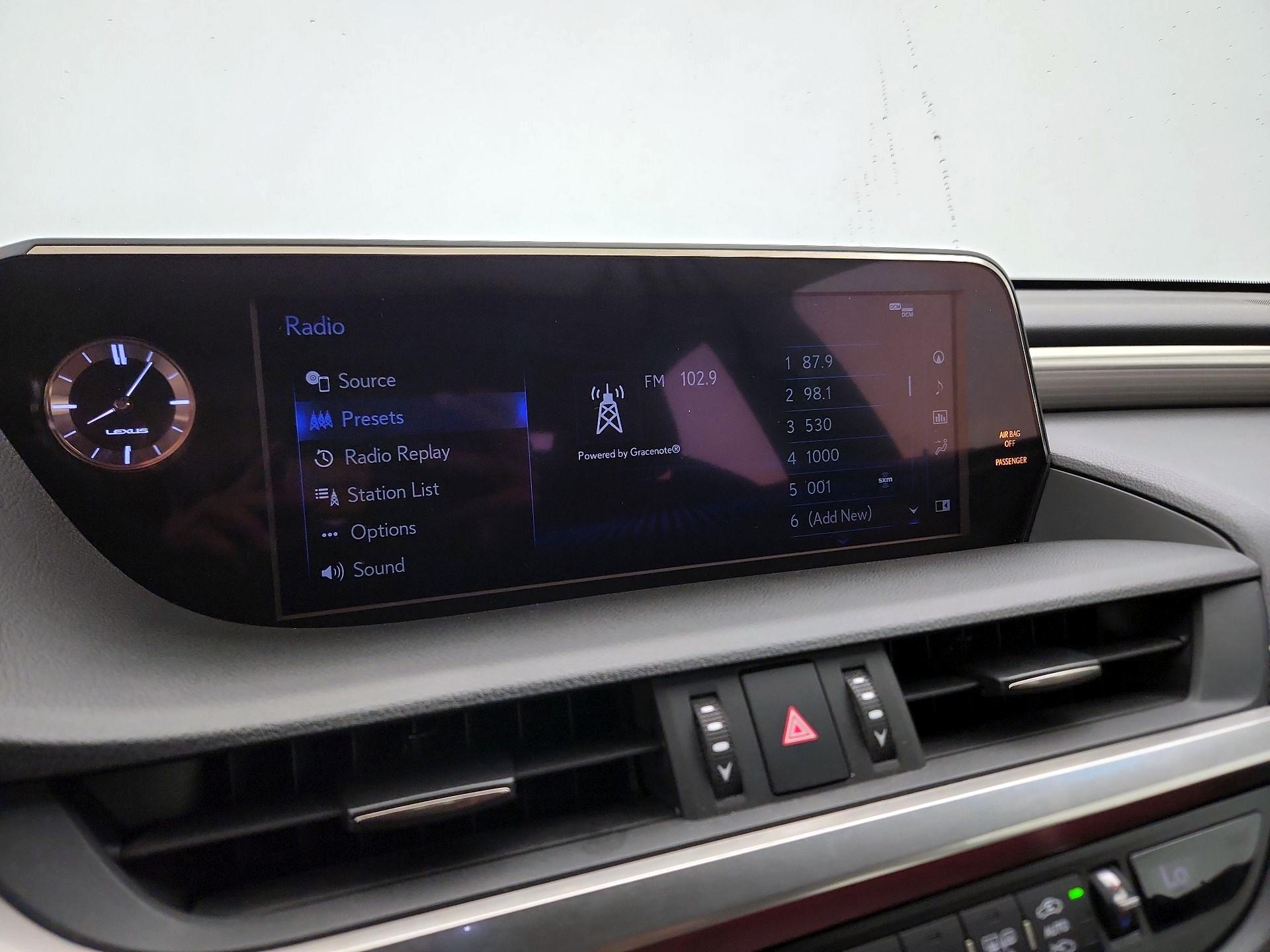 Thumbnail: 2019 Lexus ES - 16