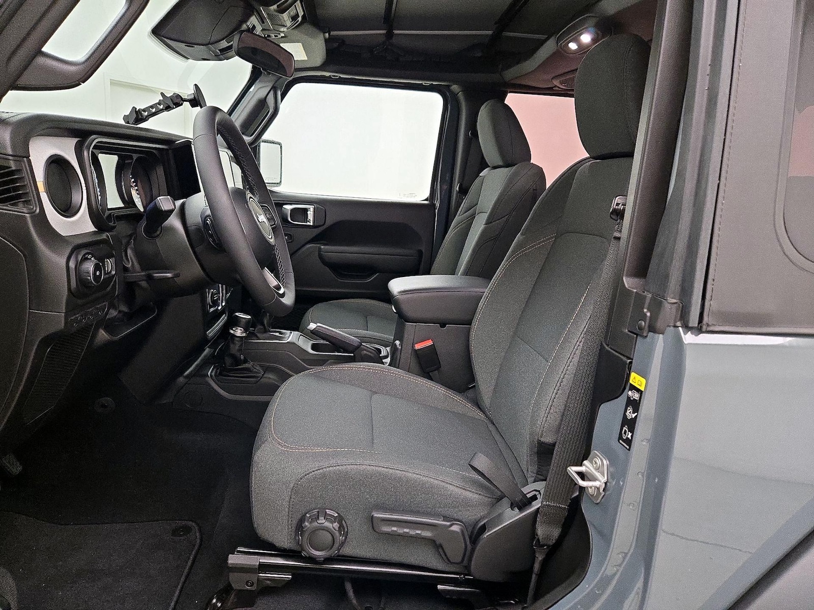 2025 Jeep Wrangler 2-Door Sport S - Photo 12
