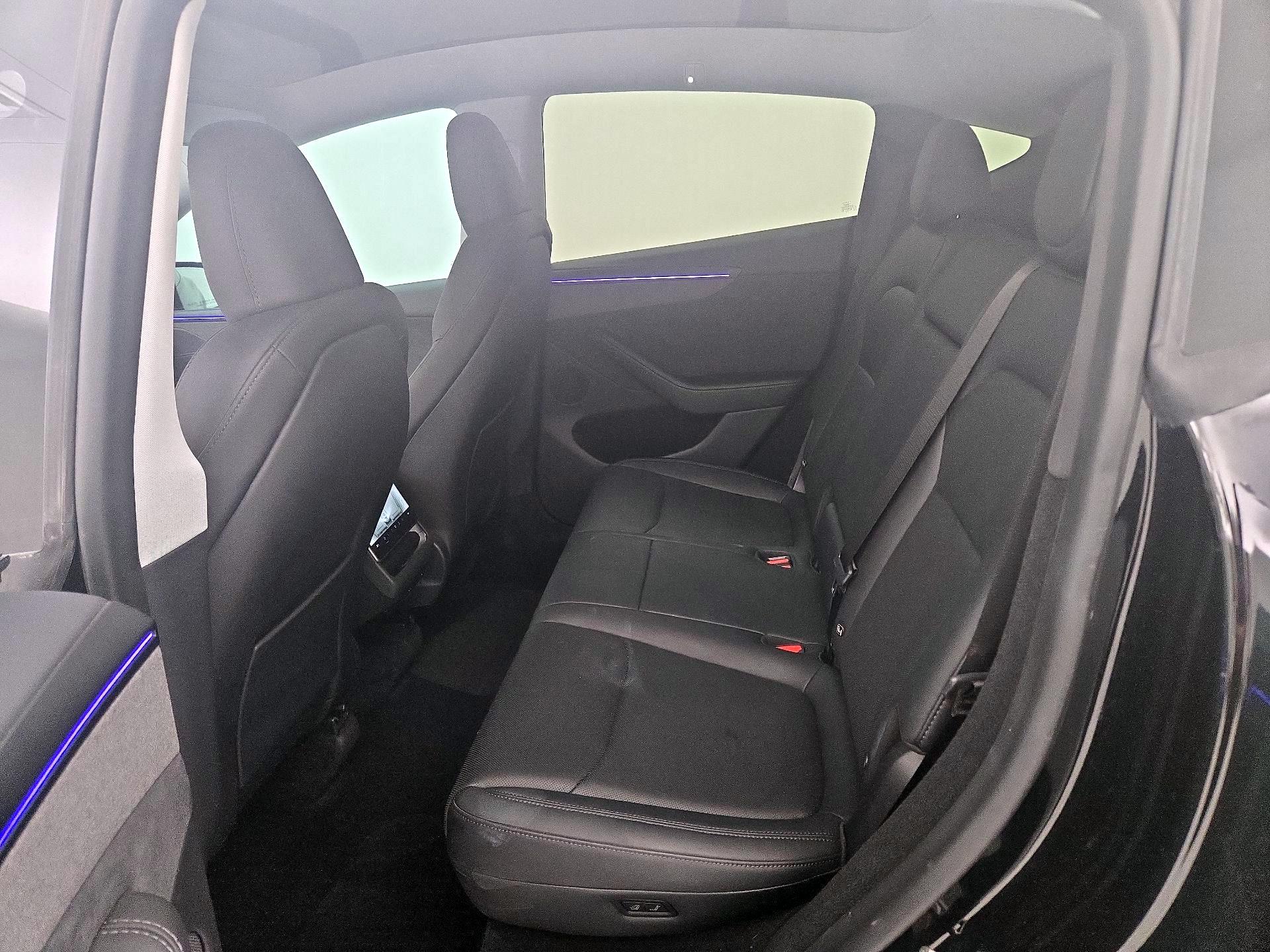 Thumbnail: 2026 Tesla Model Y - 19