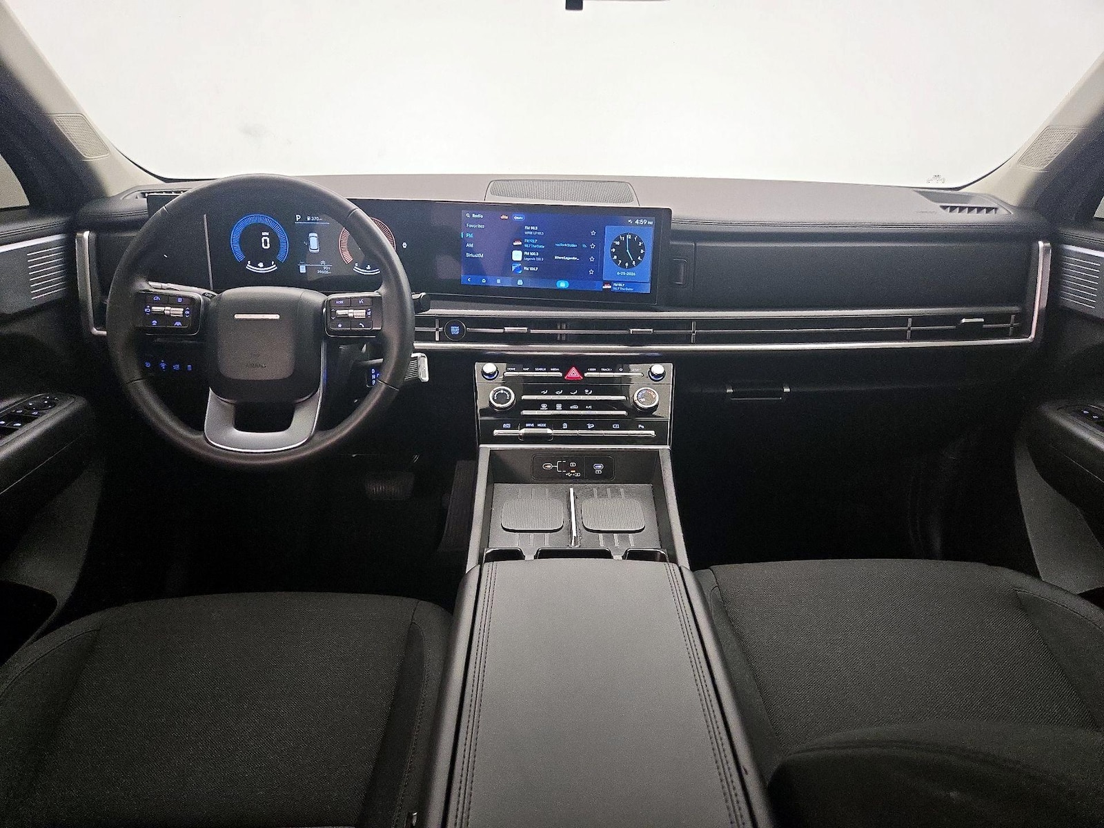 2025 Hyundai Santa Fe SE - Photo 10