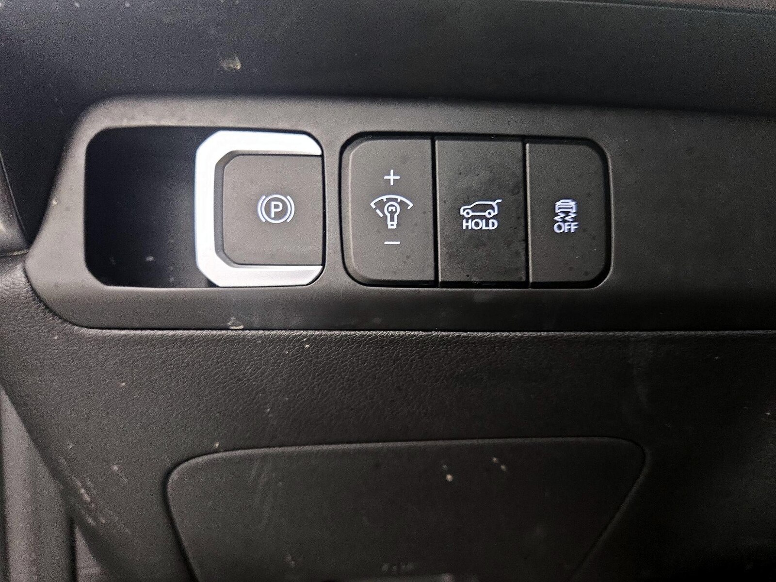 2025 Hyundai Santa Fe SE - Photo 14