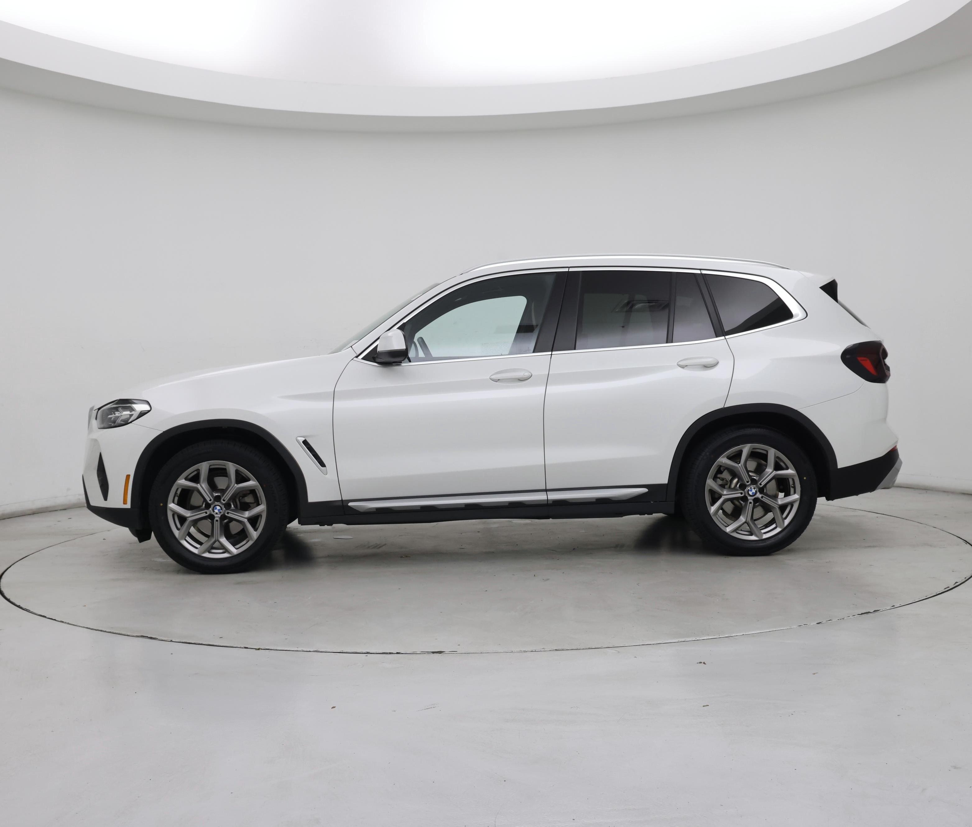 Thumbnail: 2022 BMW X3 - 3