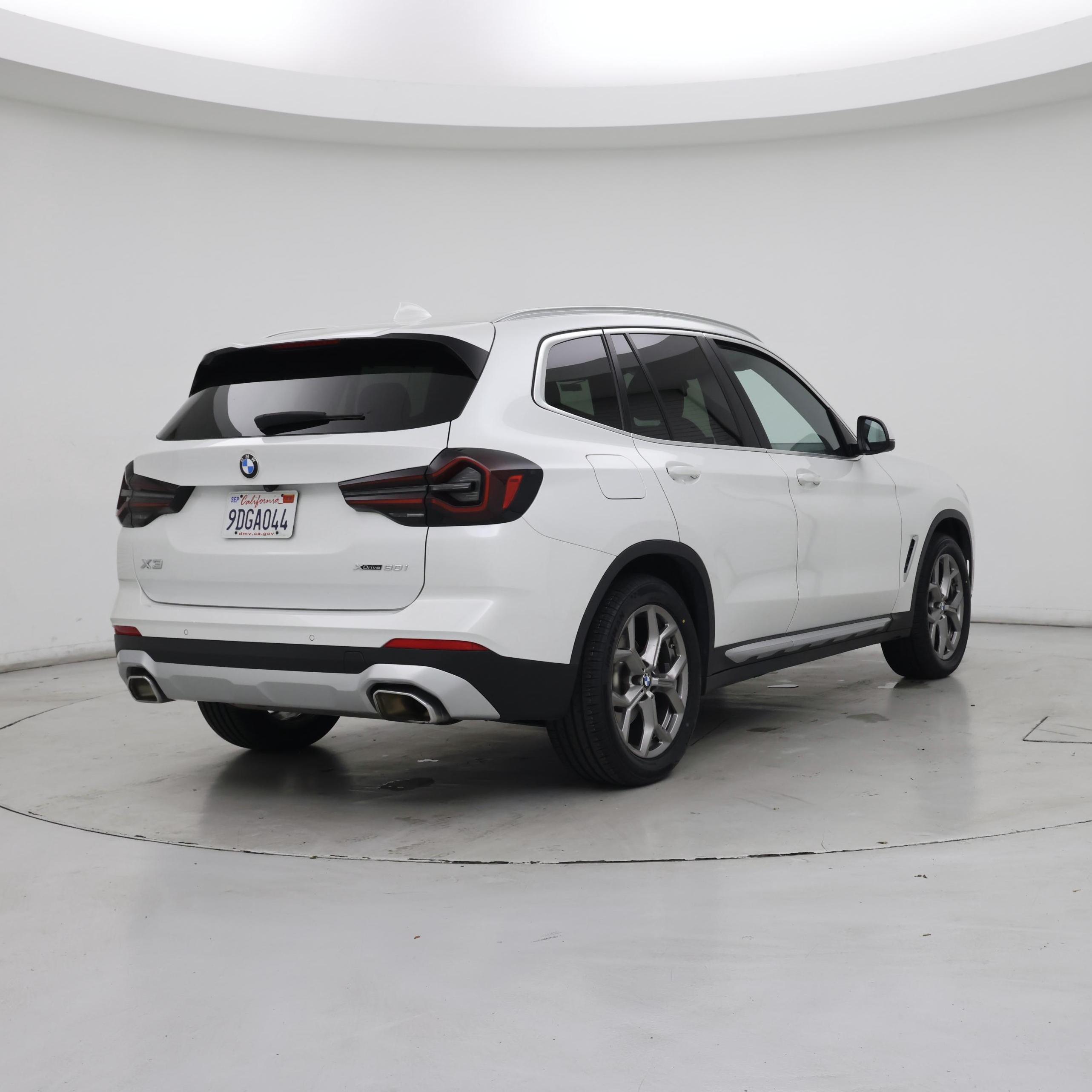 Thumbnail: 2022 BMW X3 - 8